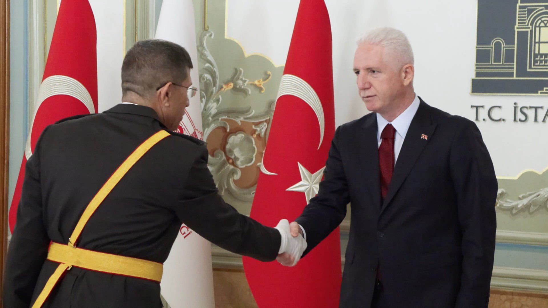 İstanbul Valiliği’nde Görkemli Cumhuriyet Kabul Töreni