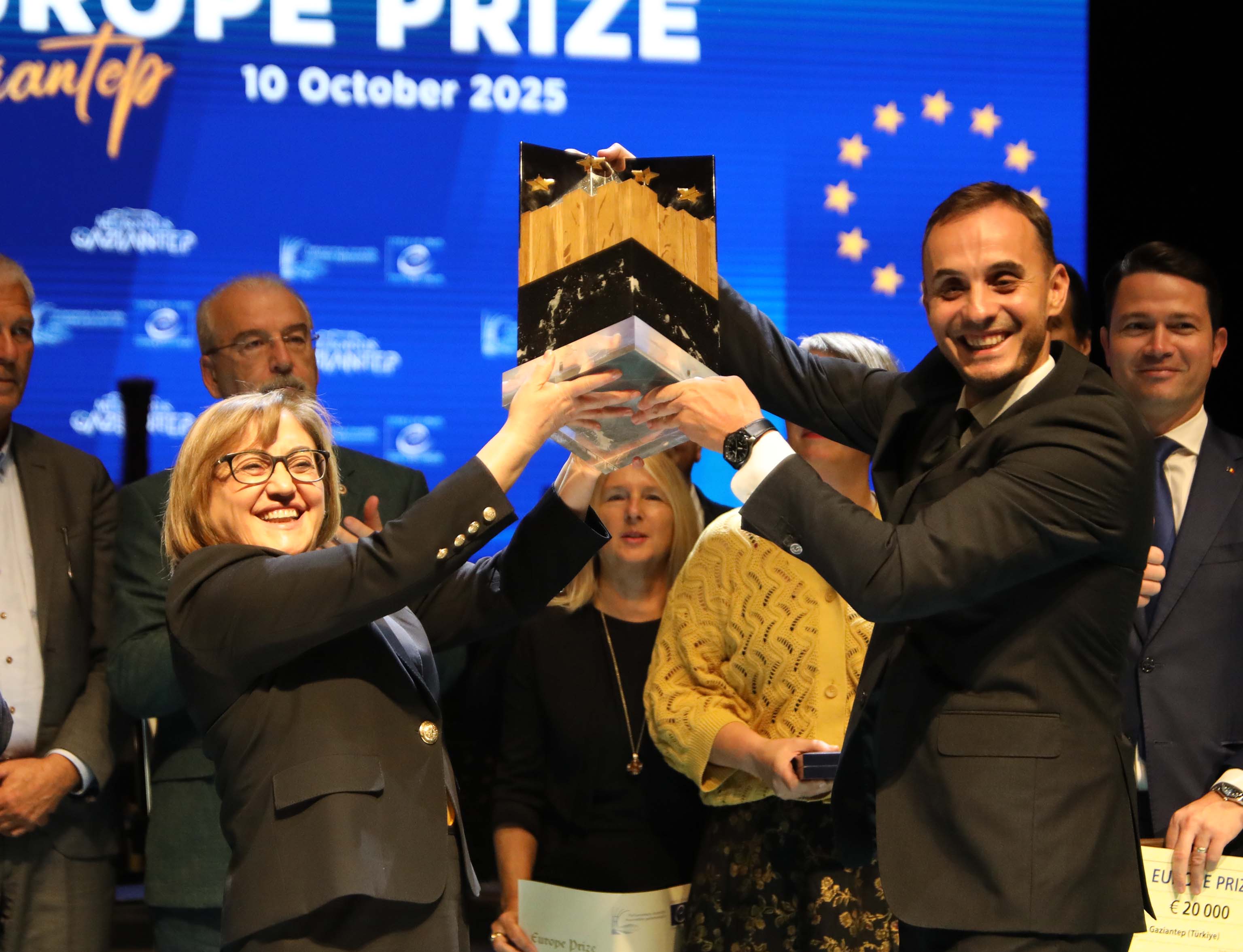 Gaziantep’e Prestijli 2025 Avrupa Ödülü! Büyükşehir Belediyesi’nin Başarısı Türkiye’yi Gururlandırdı