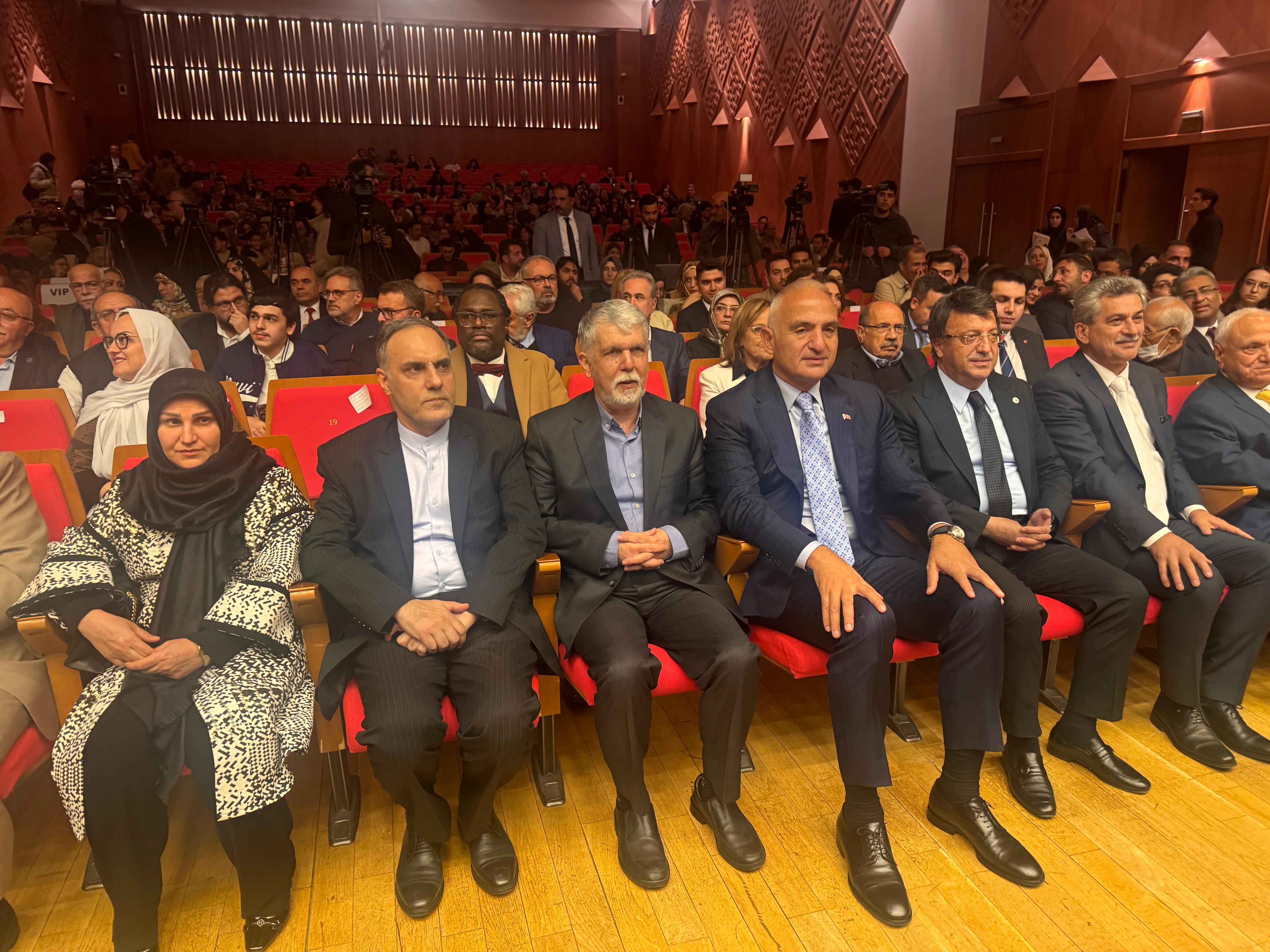 Kültür ve Turizm Bakanı