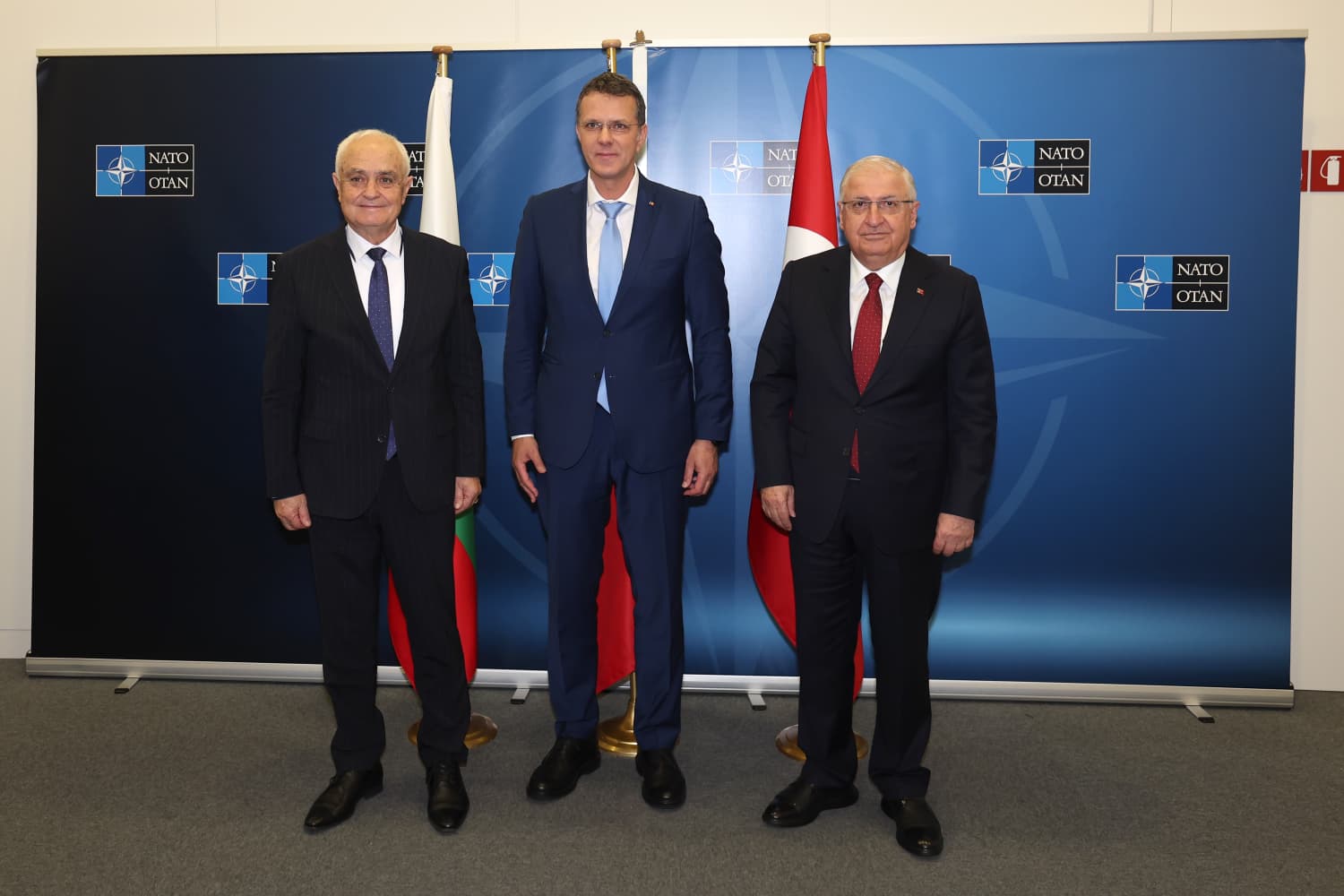 Milli Savunma Bakanı Yaşar