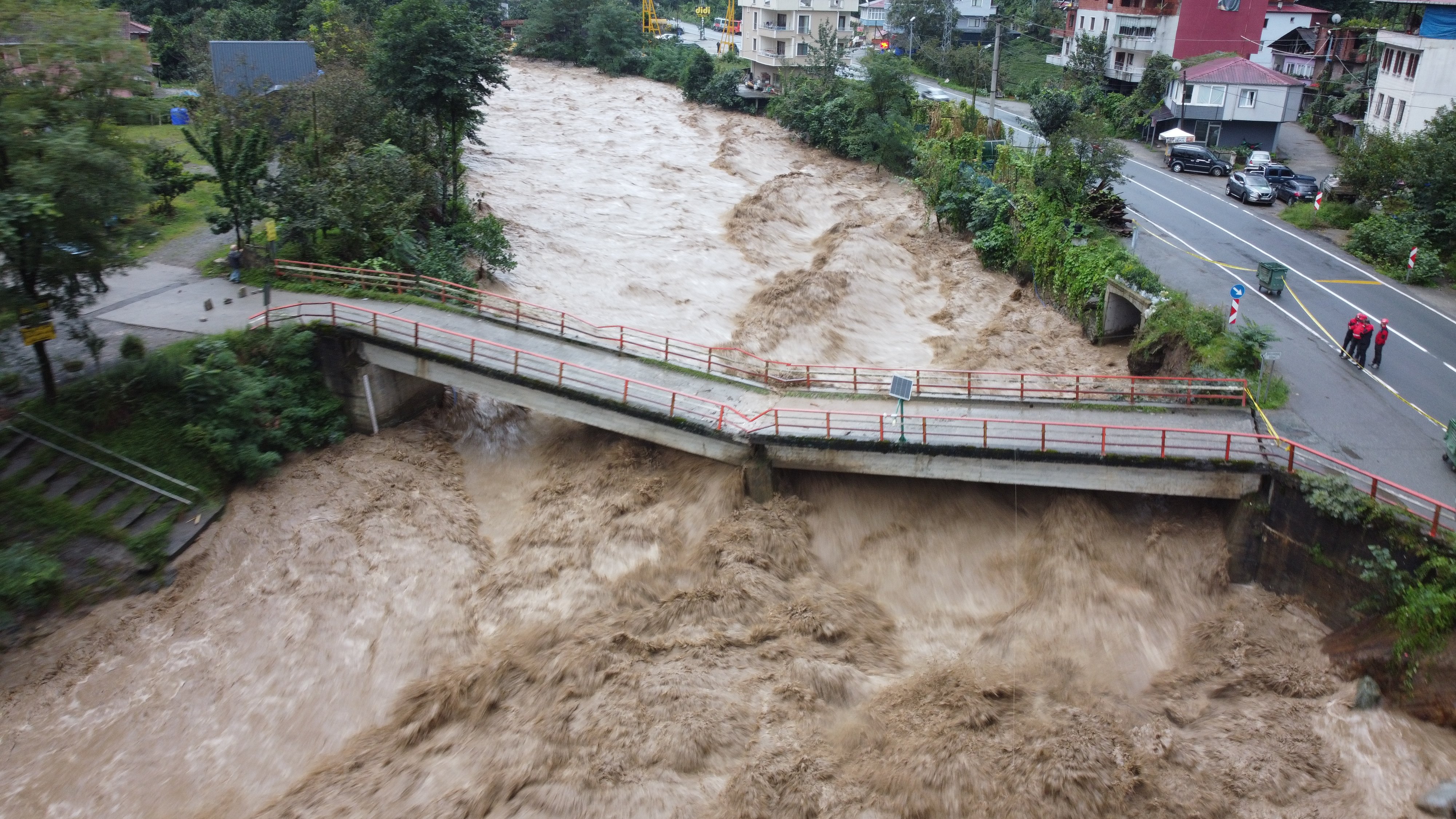 Rize’de Tarihi Sel Felaketi: 1,2 Milyar Liralık Devasa Hasar!