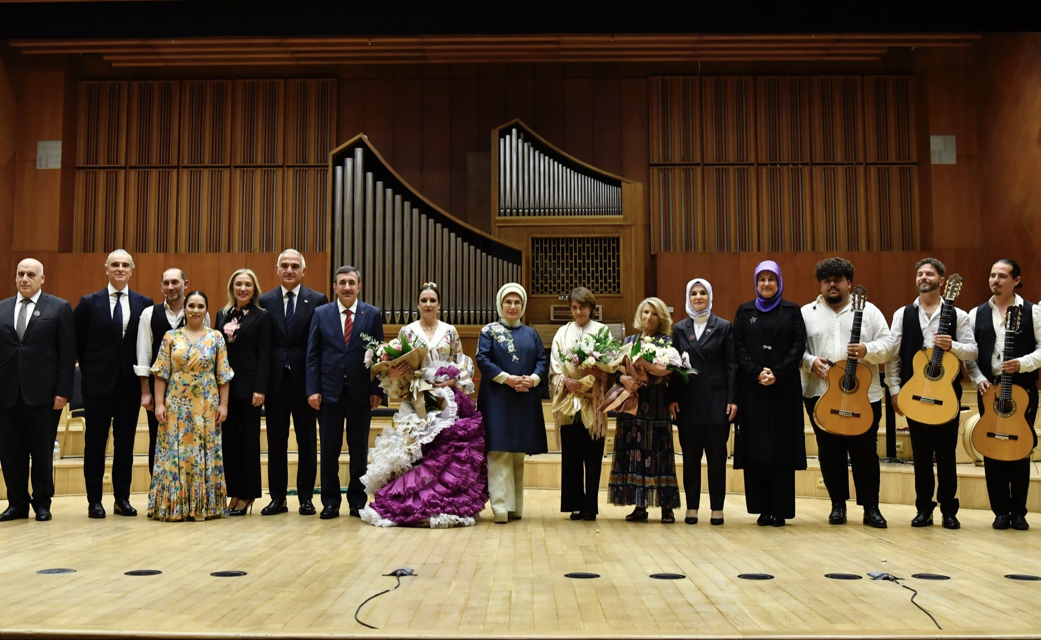 Emine Erdoğan, İspanya Büyükelçiliği'nin