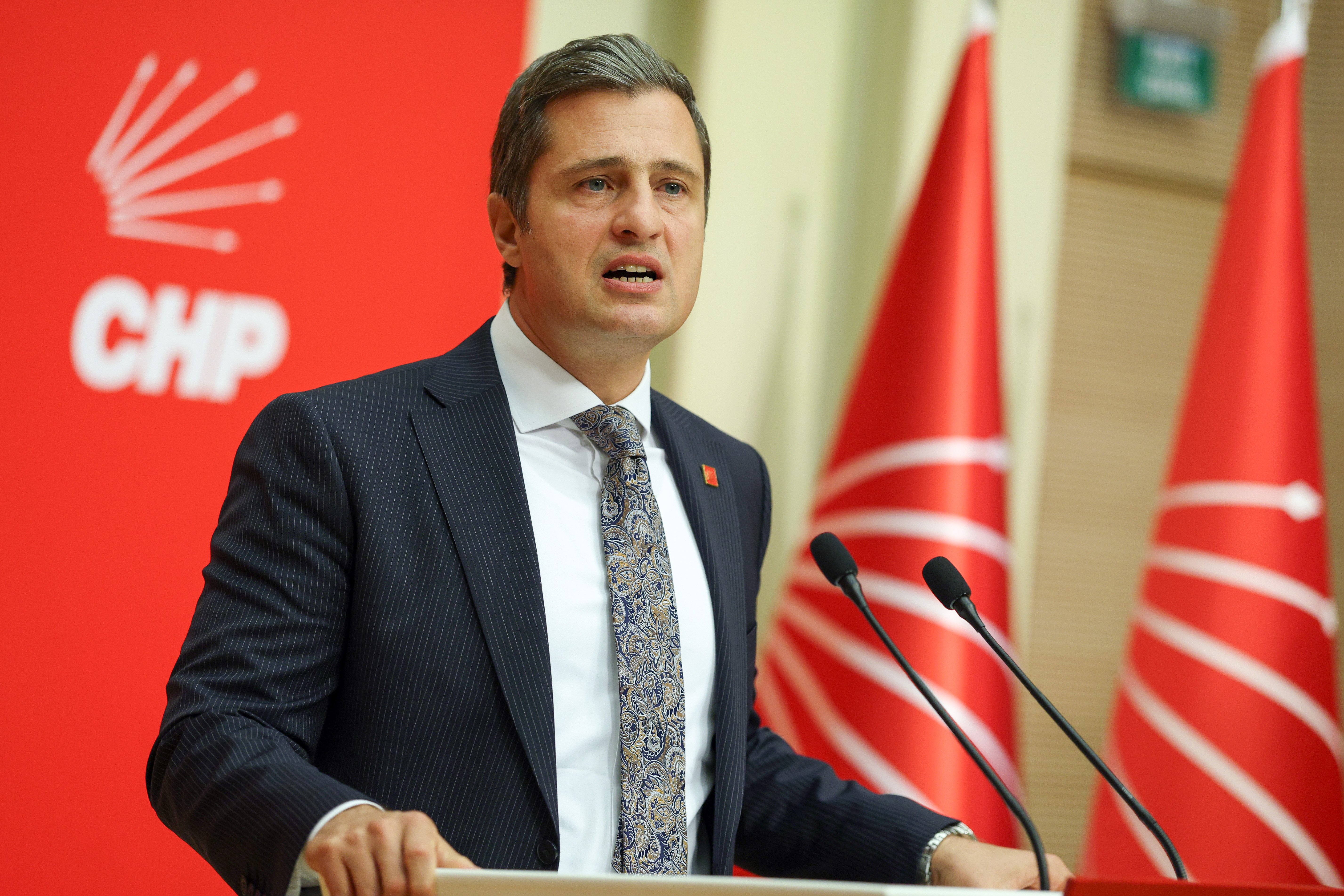 CHP'li Deniz Yücel, Mansur