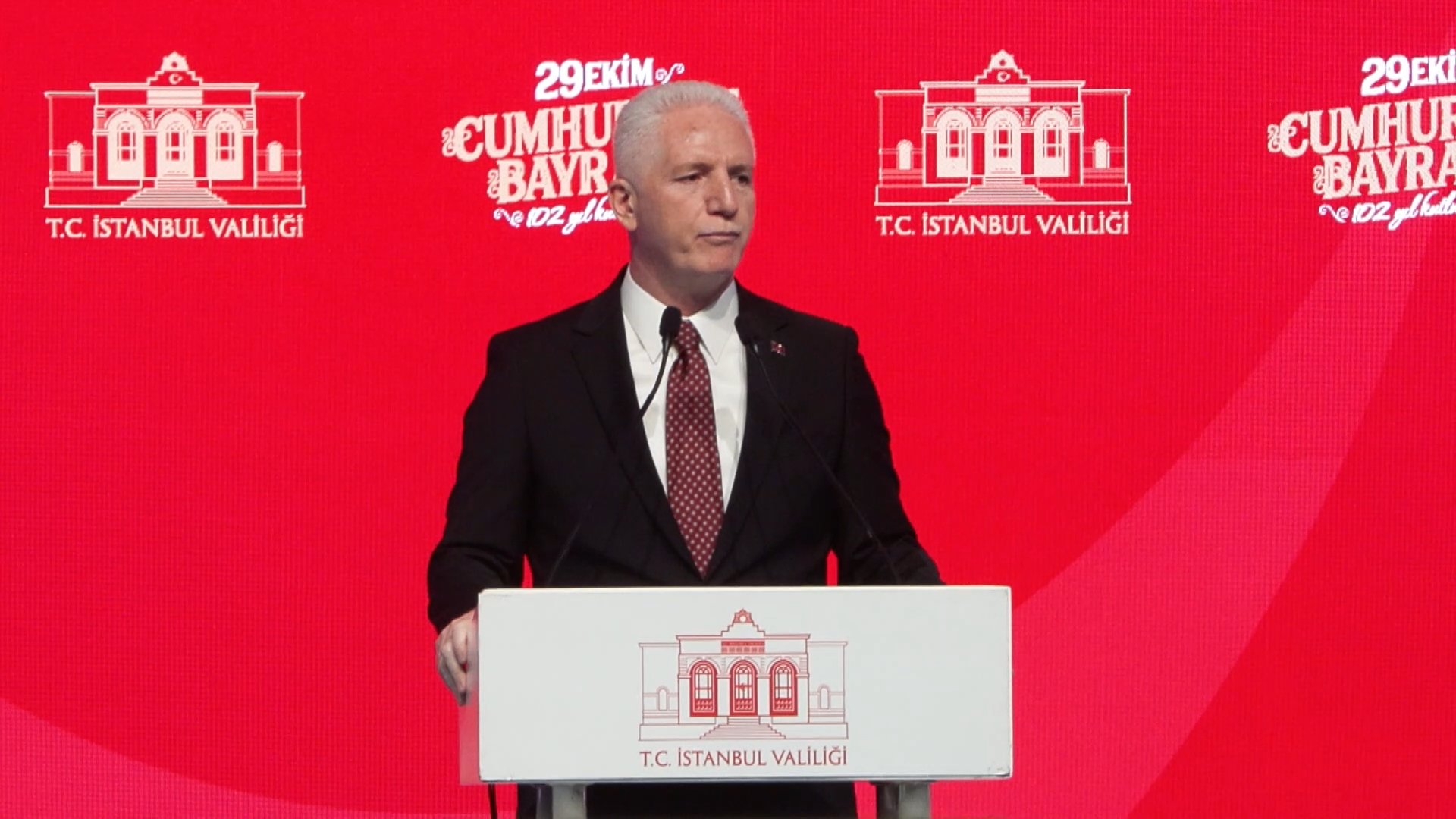 Vali Davut Gül’den 29 Ekim Mesajı: ‘Cumhuriyet Emin Ellerde’