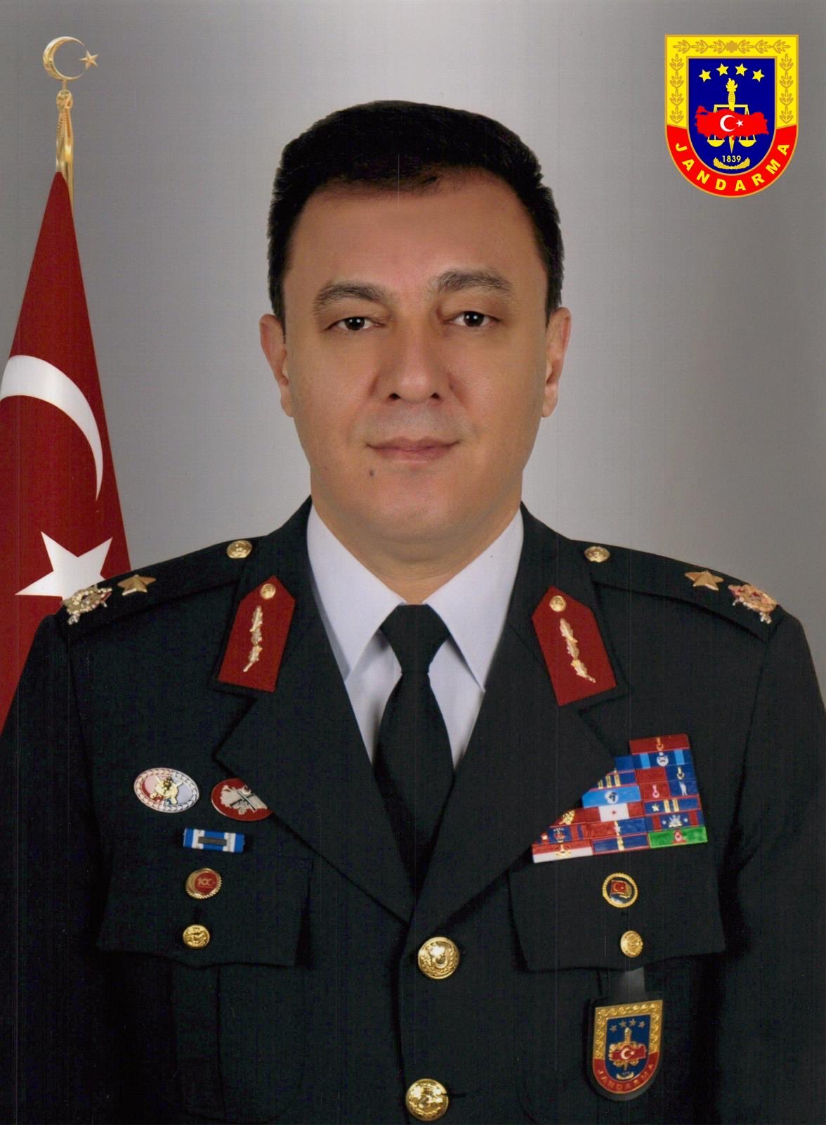 Jandarma KOM Daire Başkanı Tuğgeneral Selami Akşit Kalp Krizi Sonucu Hayatını Kaybetti Jandarma Genel Komutanlığı Kaçakçılık
