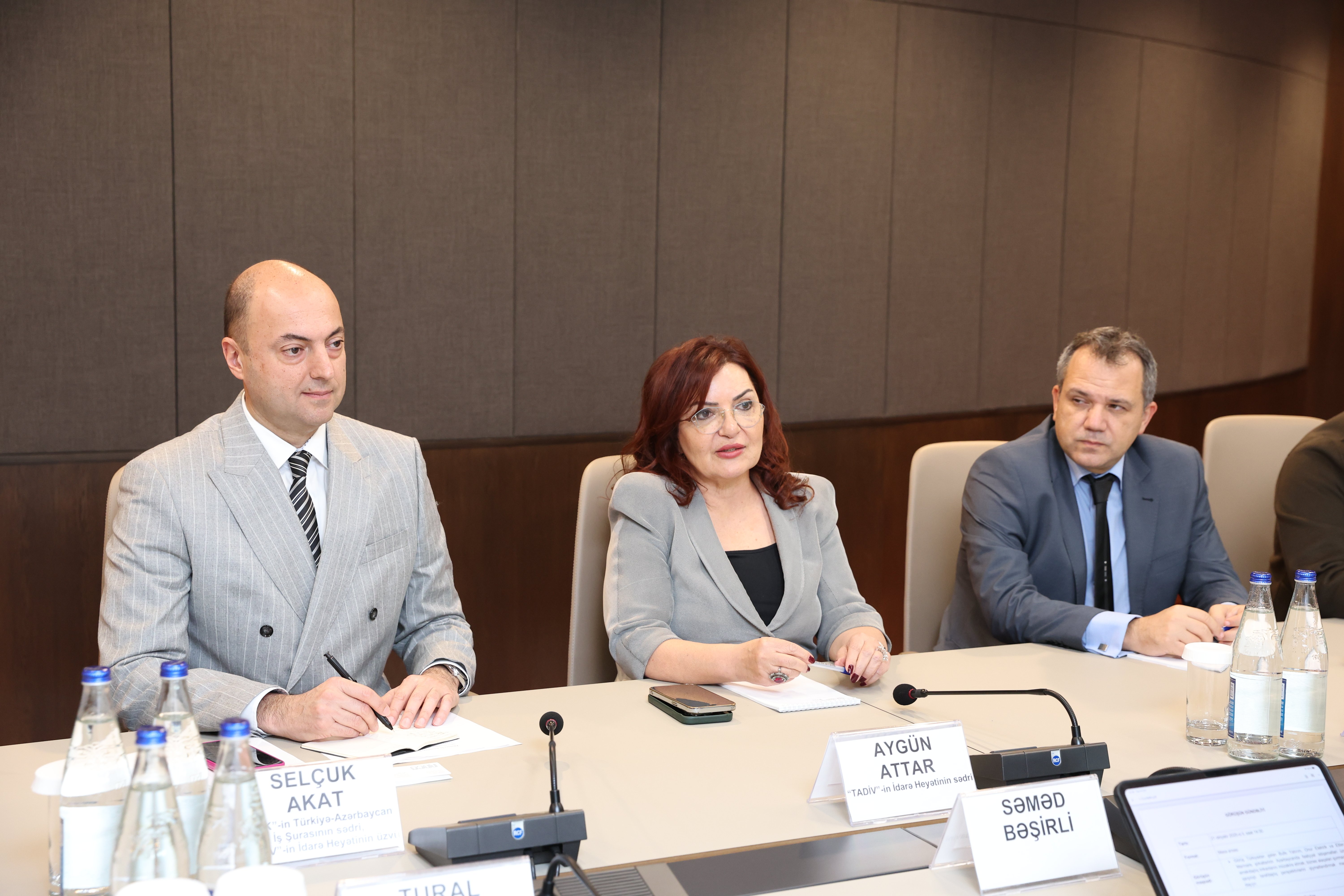 Türk İş Dünyası Azerbaycan’da Yatırım Fırsatlarını Değerlendirdi: 15 Milyar Dolarlık Ticaret Hedefine Doğru TADİV ve DEİK organizasyonuyla