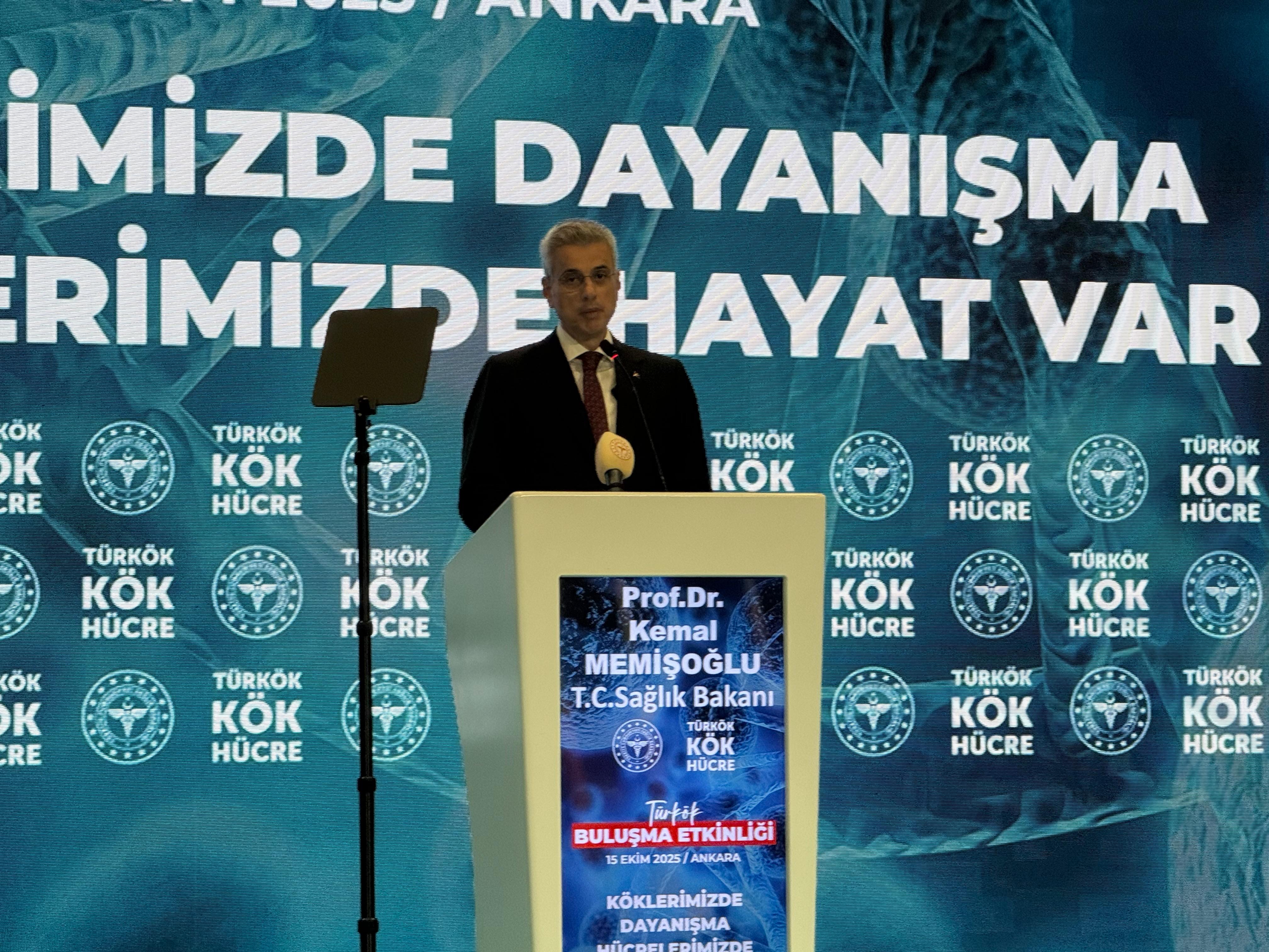Sağlık Bakanı Kemal Memişoğlu,