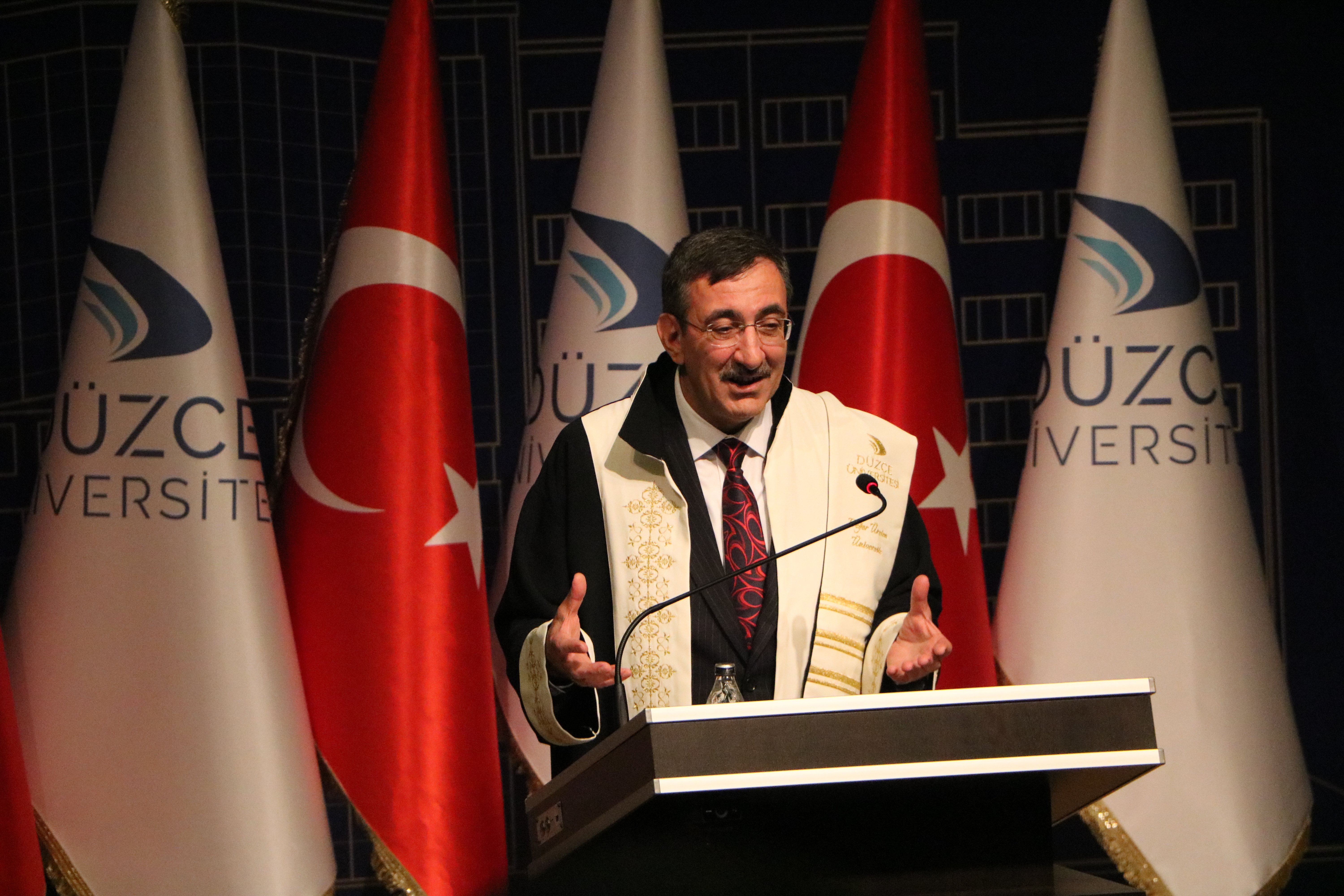 Cumhurbaşkanı Yardımcısı Cevdet Yılmaz,