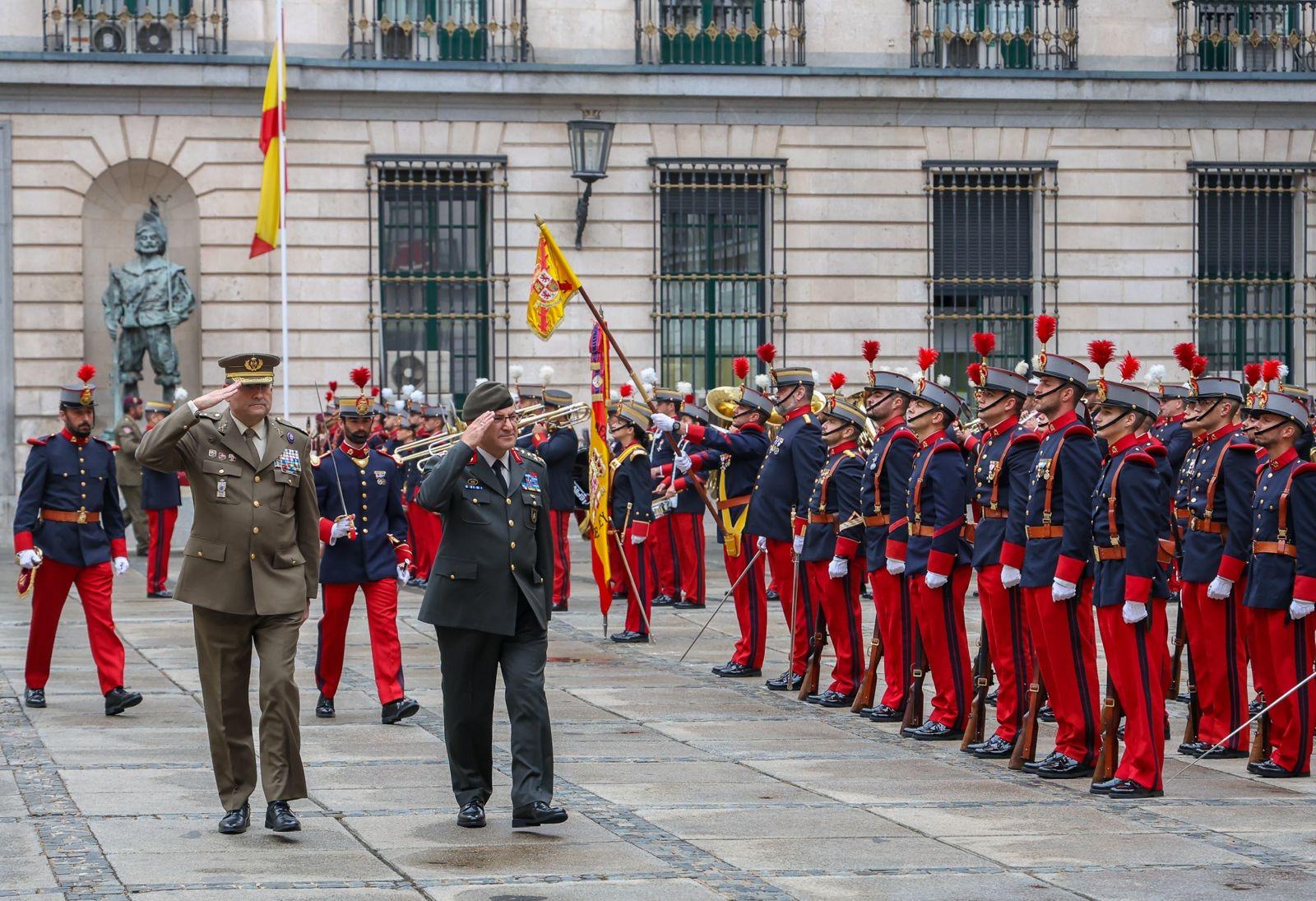 Kara Kuvvetleri Komutanı Orgeneral