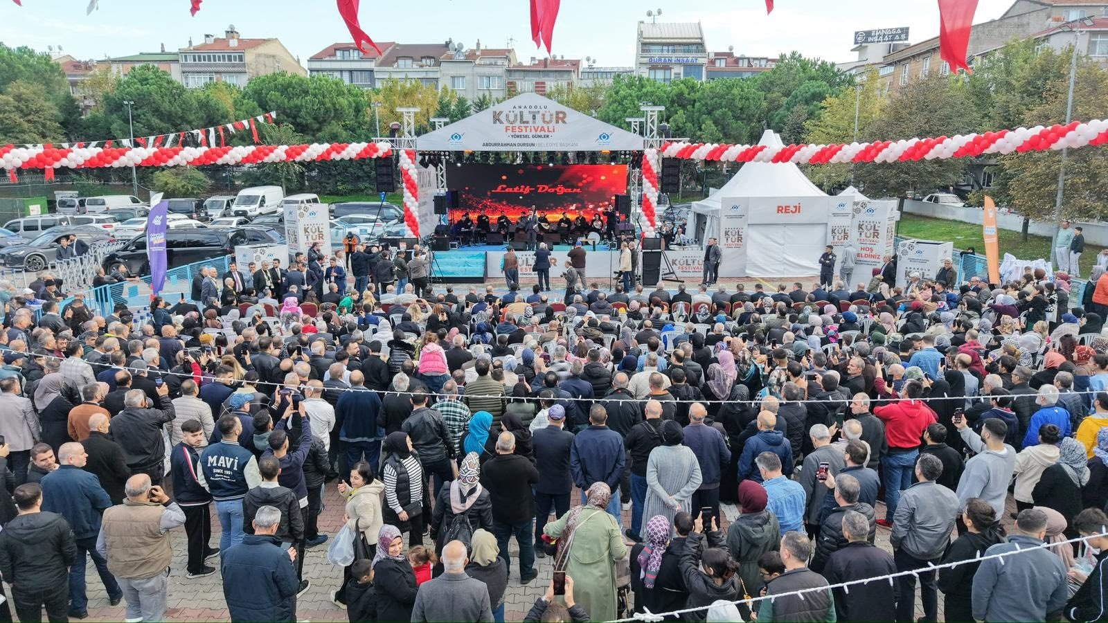 Sultangazi’de Adıyaman Rüzgarı: Anadolu Kültür Festivali Coşkuyla Devam Ediyor Sultangazi Belediyesi'nin düzenlediği Adıyaman
