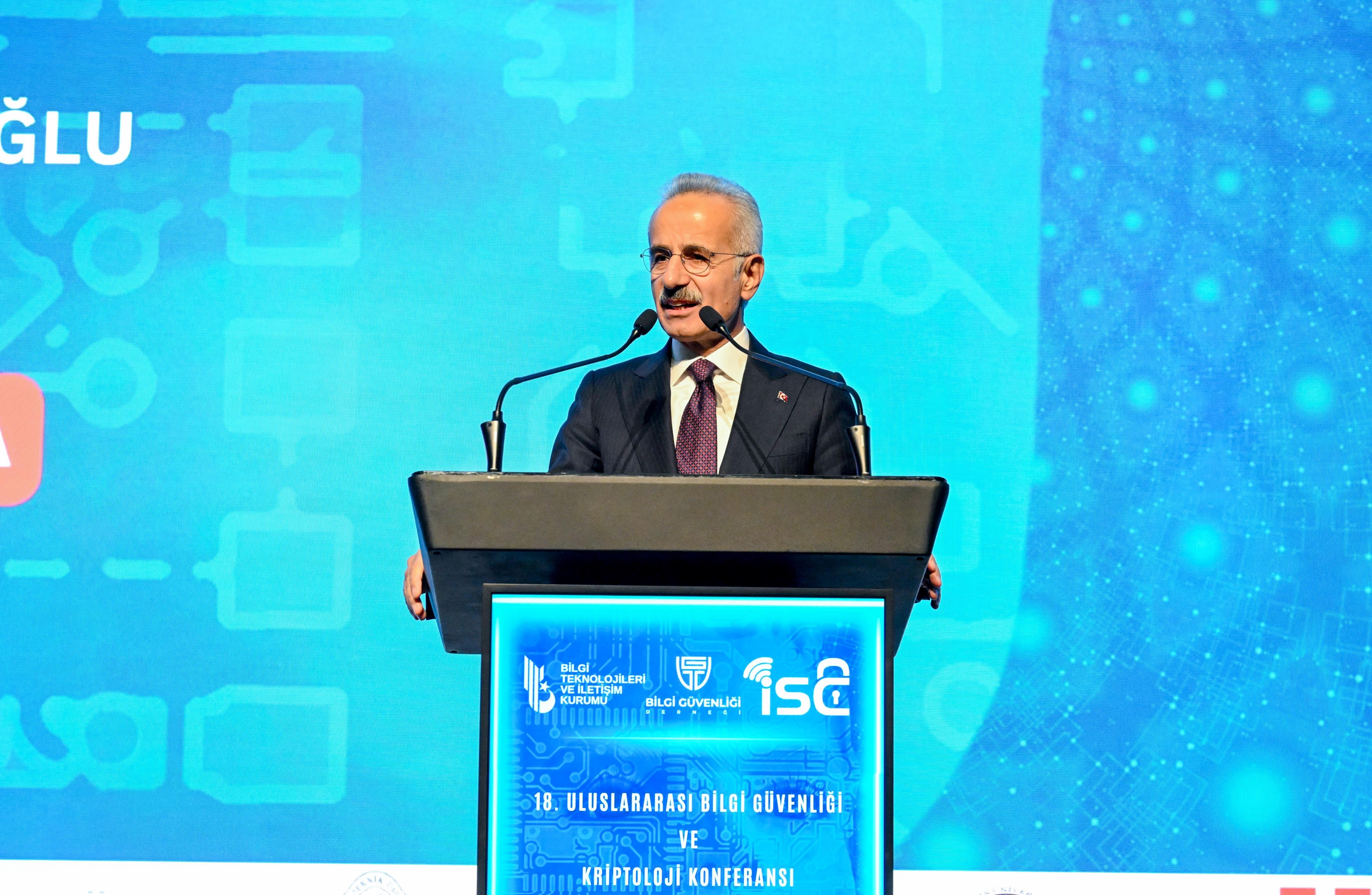 Ulaştırma ve Altyapı Bakanı