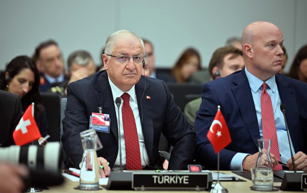 Milli Savunma Bakanı Yaşar
