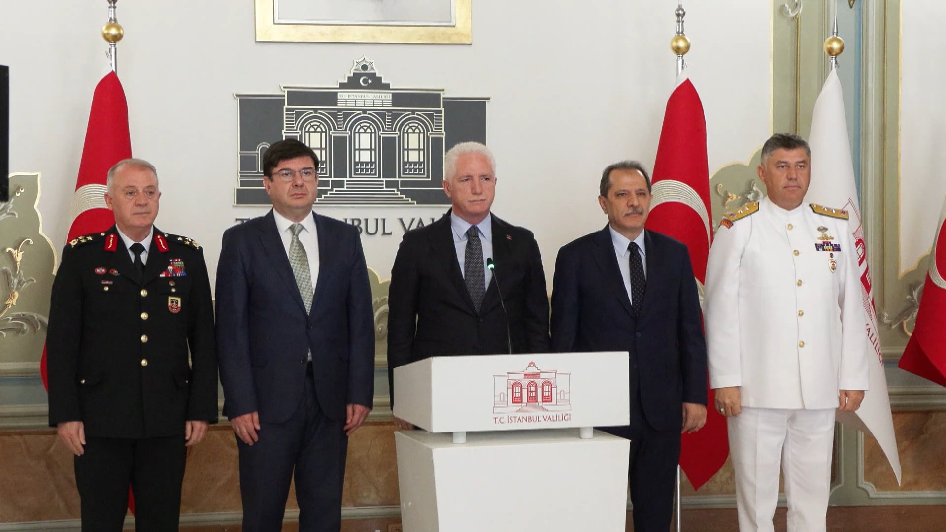 İstanbul’da Suçla Mücadelede Tarihi Başarı: 9 Ayda 21 Bin 341 Kişi Yakalandı, 296 Milyar Lira Değerinde Mal Varlığına El Konuldu