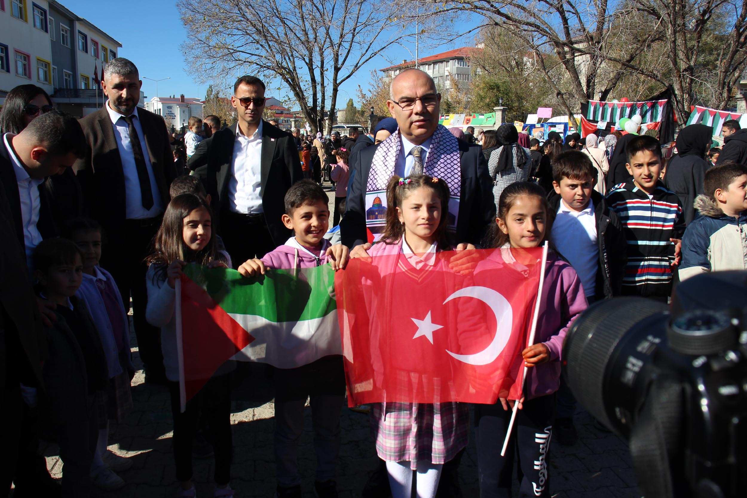 Ağrı’da 103 Okulda Gazze İçin Dev Dayanışma: 1 Ayda 3 Milyon TL Toplandı!