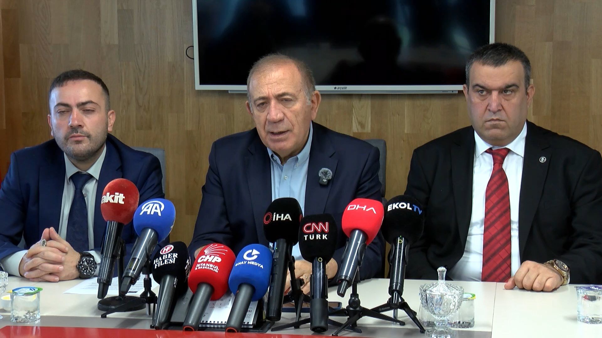 Gürsel Tekin’den Çarpıcı Açıklama: Türkiye’nin Acil Toplumsal Barışa ve Kapsamlı Affa İhtiyacı Var