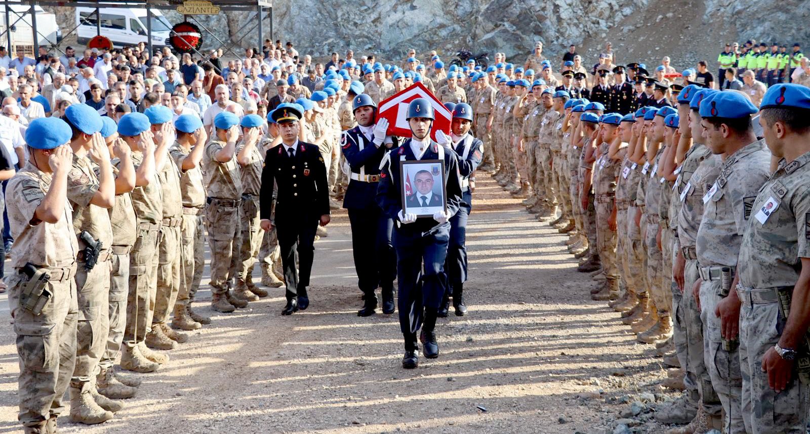 Uzman Çavuş Tayyar Bakır Trafik Kazasında Şehit Oldu