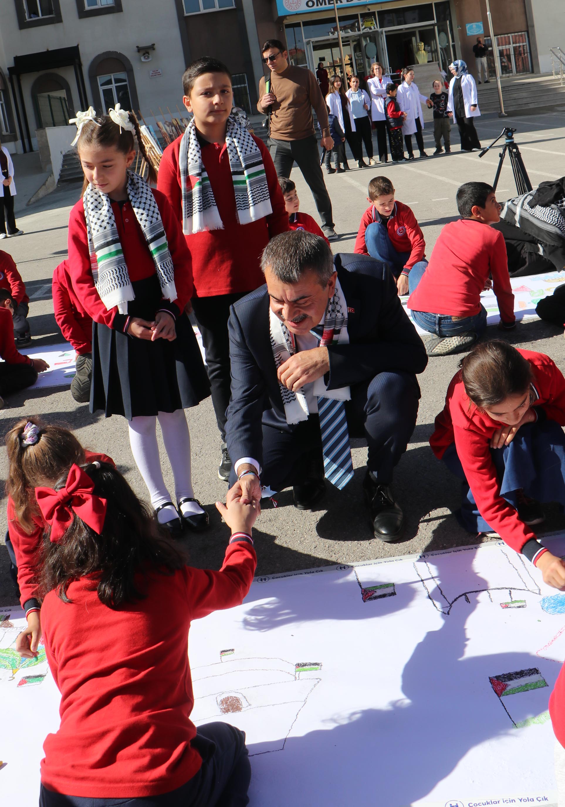 Bakan Tekin’den Çarpıcı Filistin Açıklaması: ‘Zulüm Altında İnleyen Her İnsanın Yanındayız’