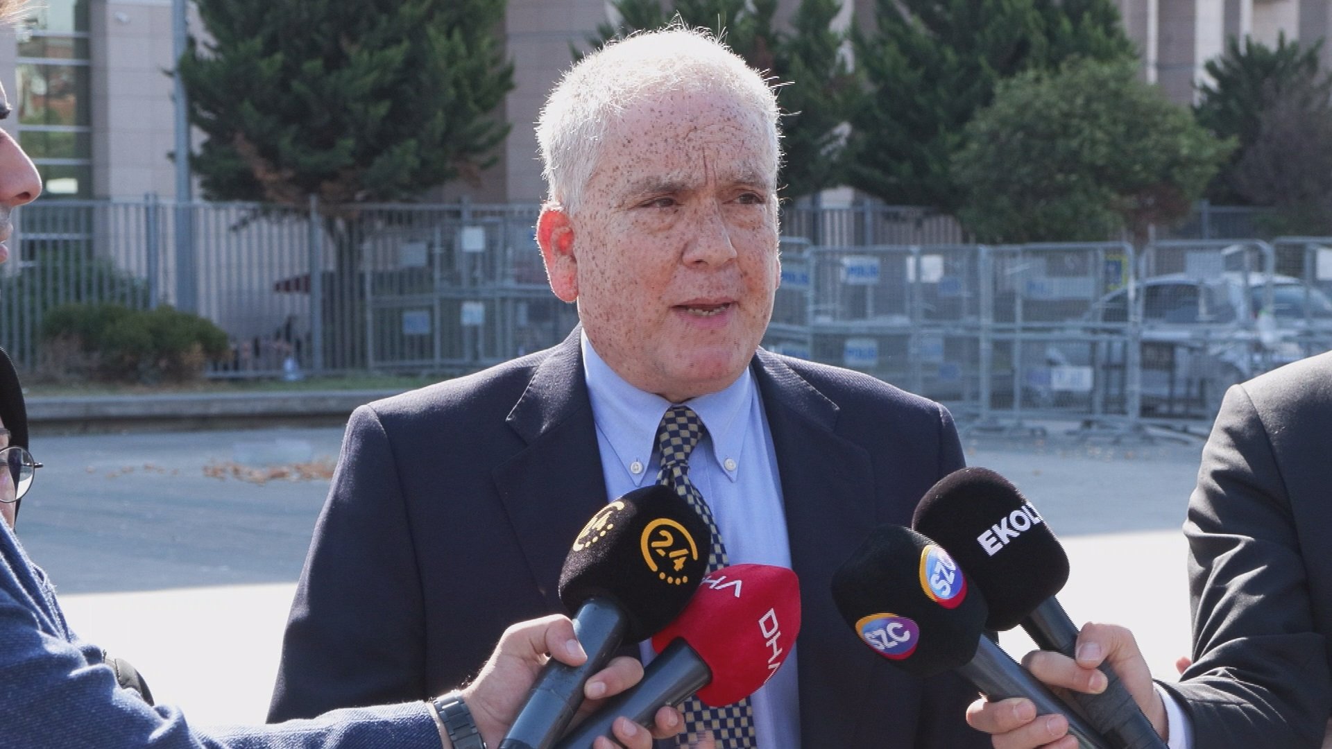 Myanmar'daki soykırım ve katliam