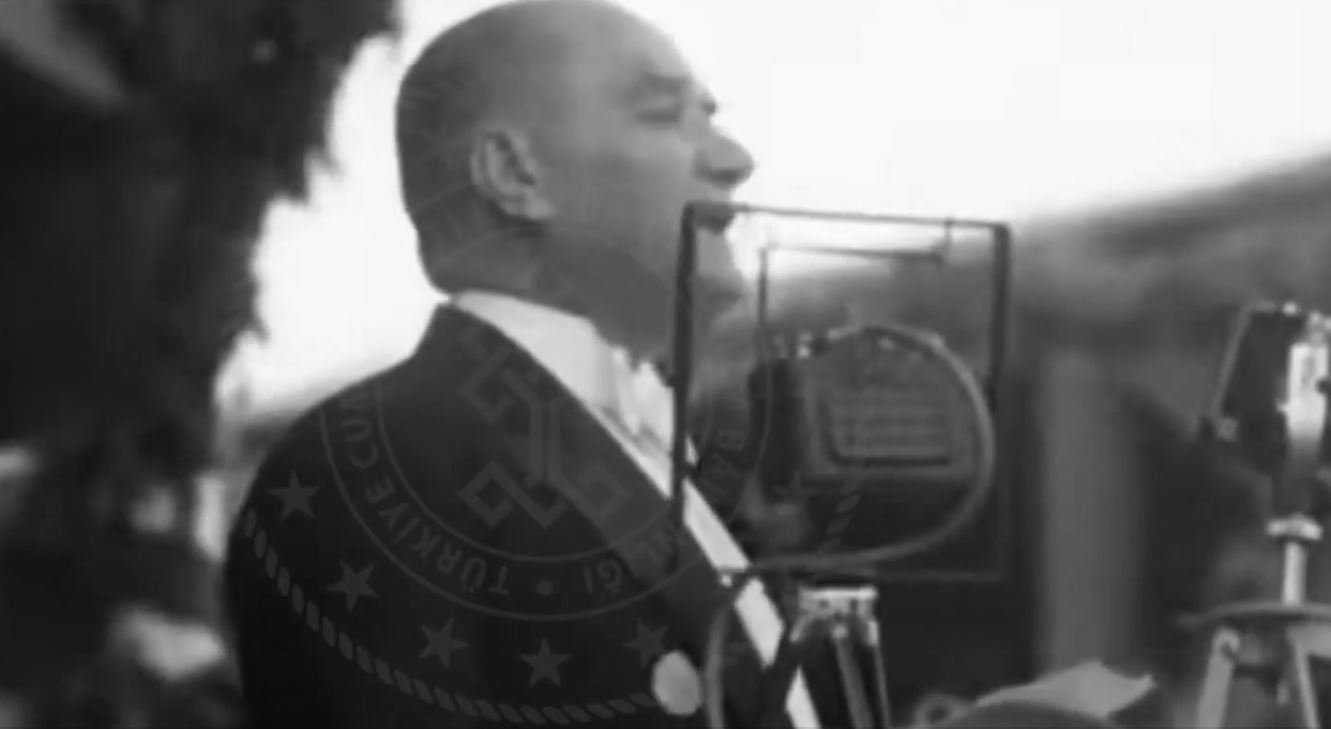 Kültür ve Turizm Bakanlığı’ndan Duygu Yüklü Cumhuriyet Kutlaması: Atatürk’ün 10’uncu Yıl Nutku Arşiv Görüntüleriyle Yeniden Hayat Buldu