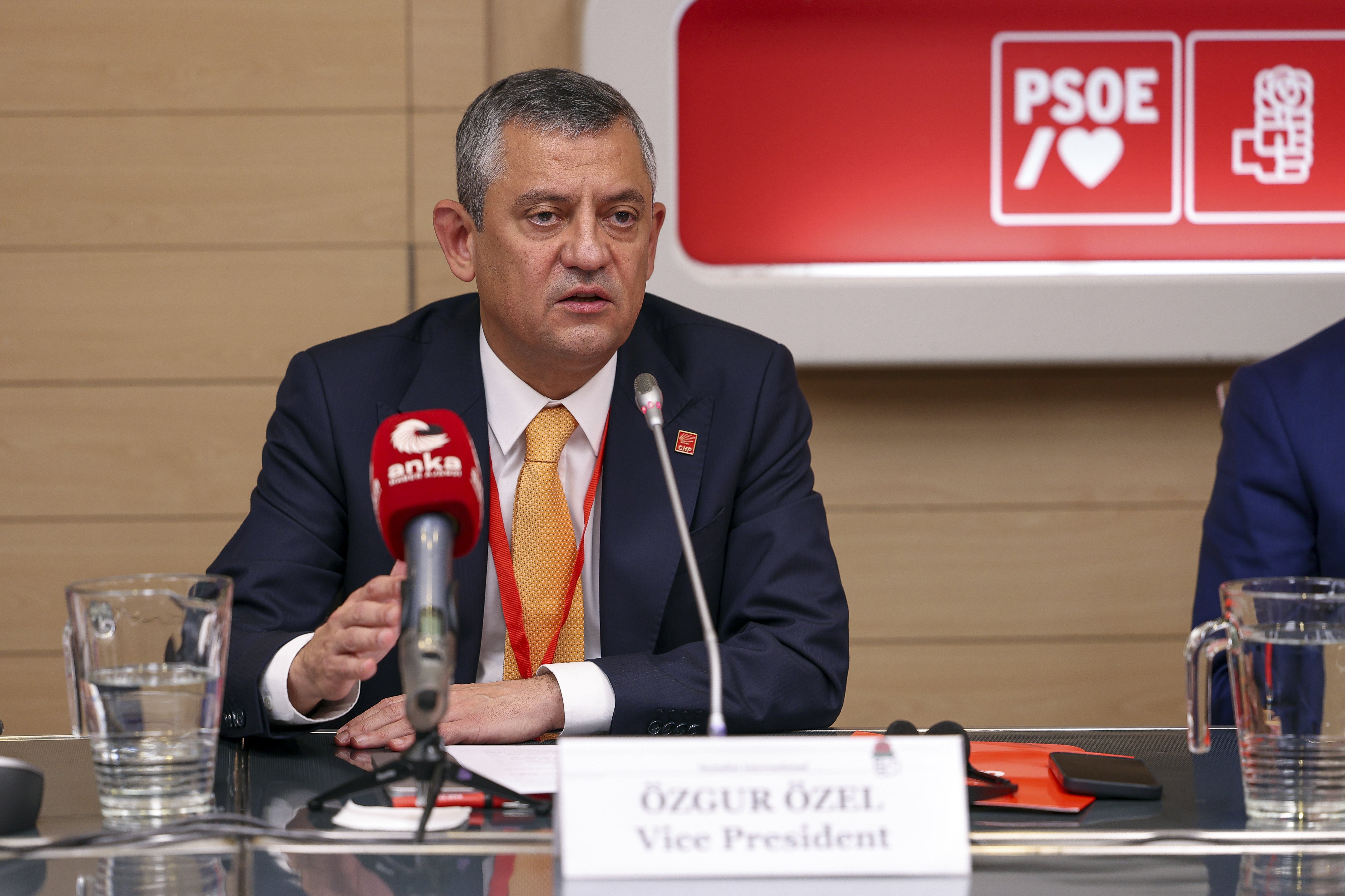 Özgür Özel’den Tarihi Çağrı: Brüksel’de 61. Demokrasi Eylemi Başlıyor!