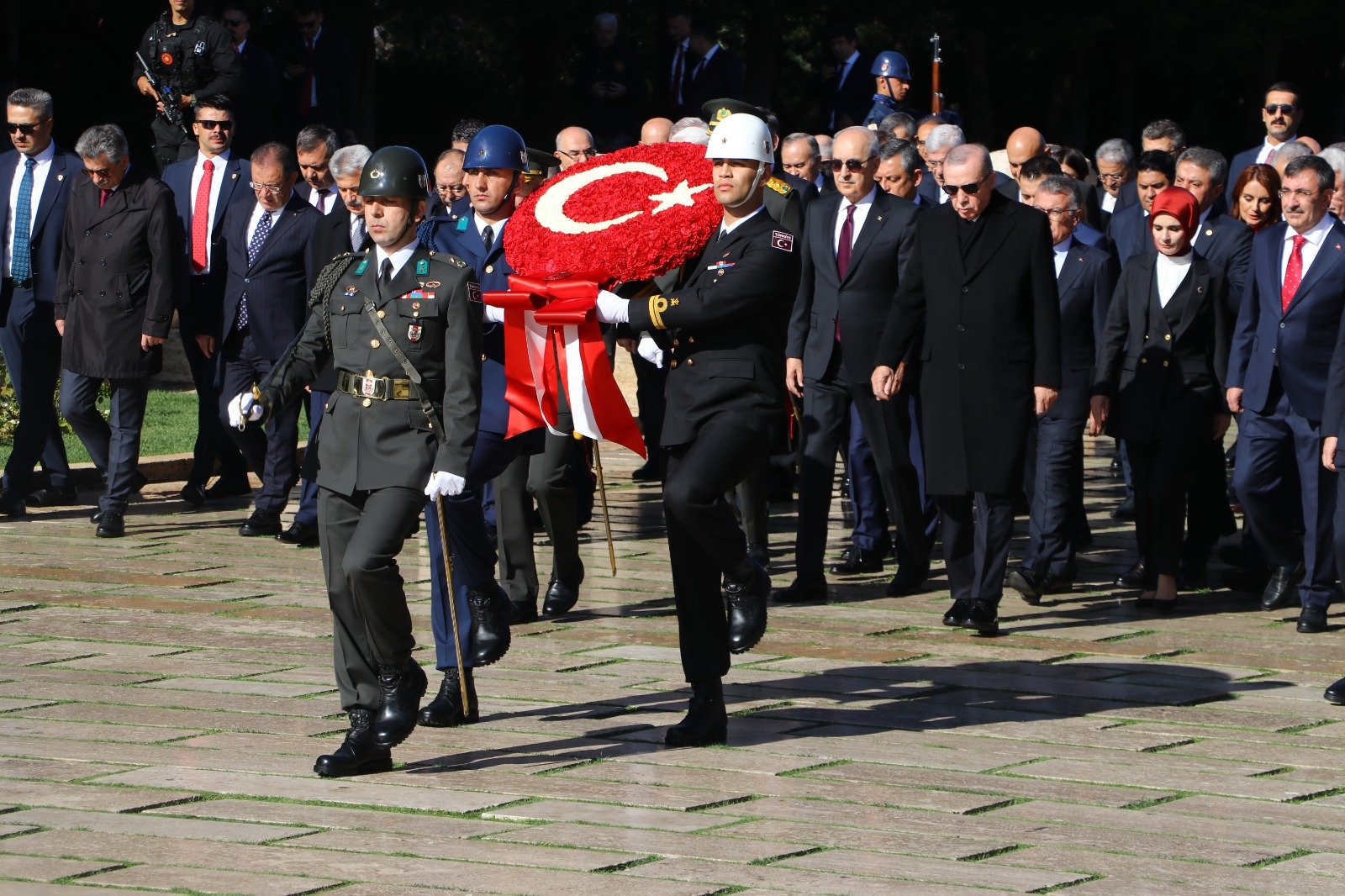 Devlet Erkanı Anıtkabir’de: Cumhuriyetin 102. Yılında Atatürk’ün Huzurunda