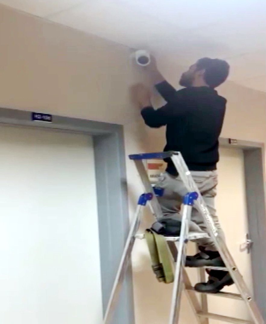 Akdeniz Üniversitesi’nde Profesöre Gizli Kamera Skandalı! Kamu Görevinden Çıkarılma İsteniyor