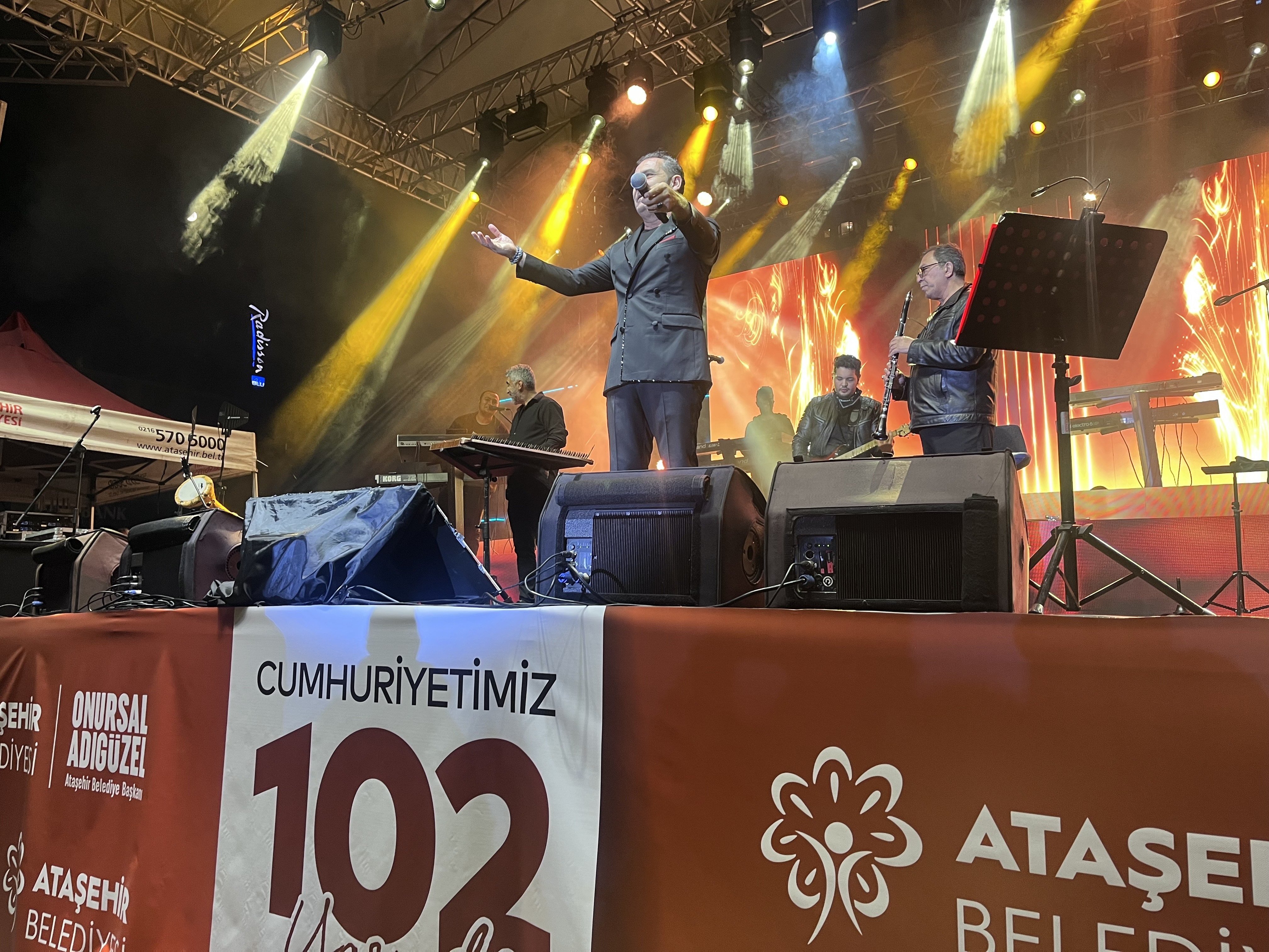 Ataşehir’de Cumhuriyet Coşkusu: 102. Yıl Muhteşem Kutlandı