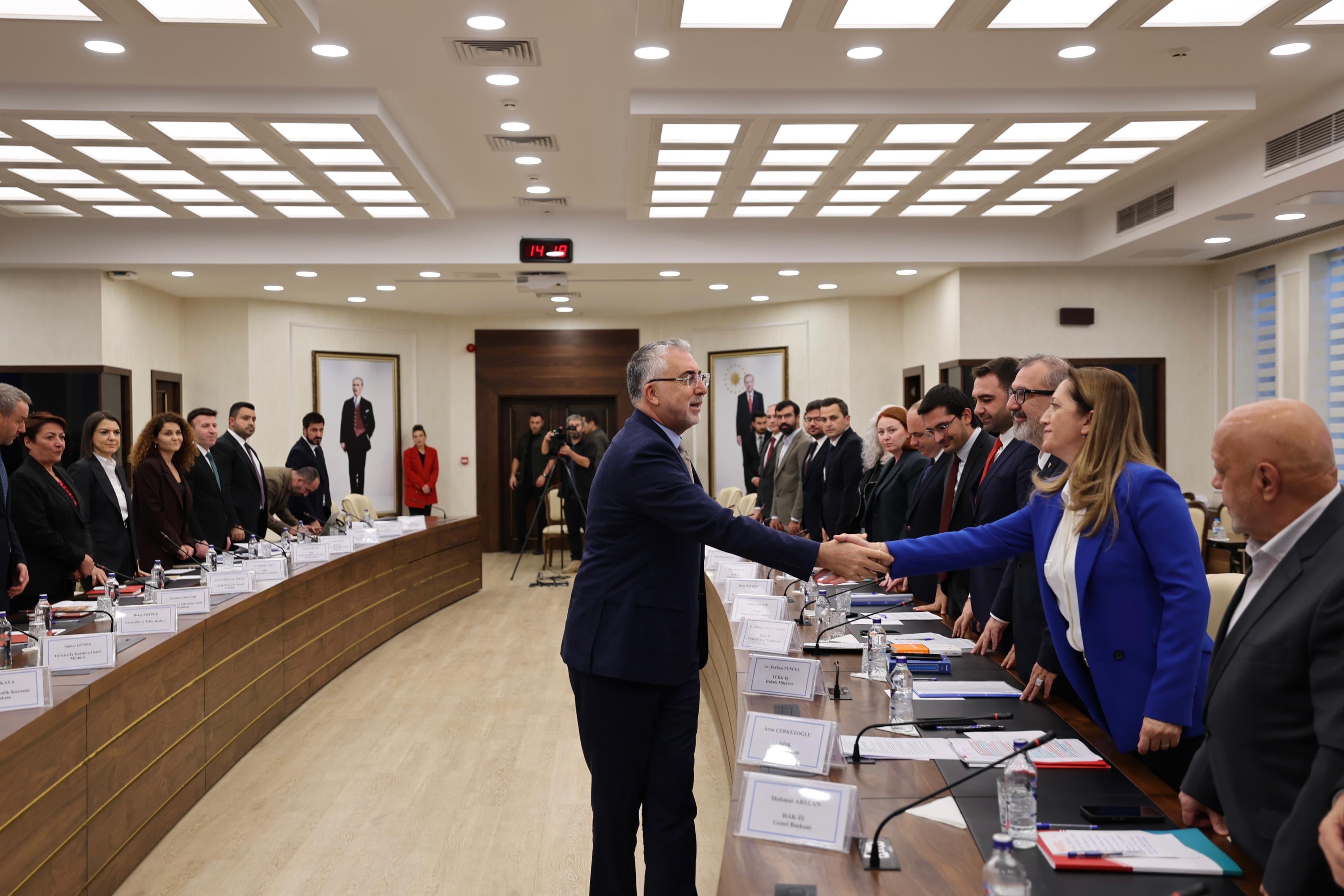 Bakan Işıkhan: Sendikal Faaliyetlerin Dijitalleşmesi Stratejik Zorunluluk