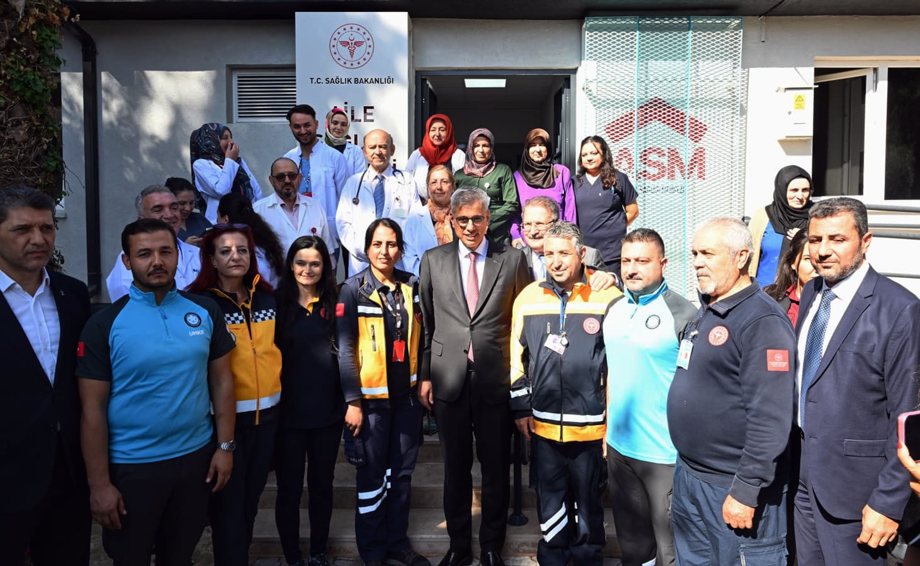 Bakan Memişoğlu’ndan Önemli Açıklama: Aile Hekimliklerinde Sigara Bırakma Birimleri Kuruluyor Sağlık Bakanı Kemal Memişoğlu,