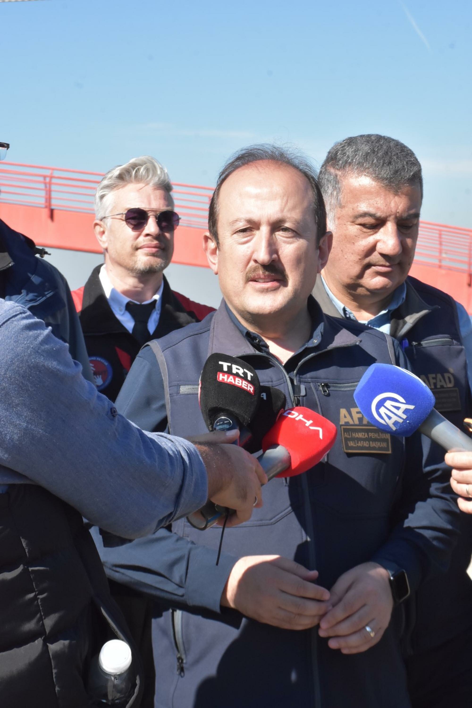 AFAD Başkanı Pehlivan: Sındırgı’da 11 Bin Binada Hasar Tespiti Tamamlandı, 100 Konteyner Kuruldu