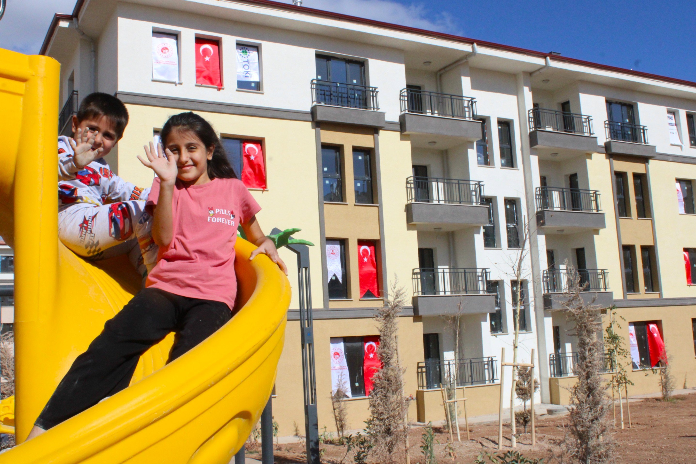 Malatya’da Depremzedeler Yeni Yuvalarına Kavuştu: 1130 Konut Teslim Edildi