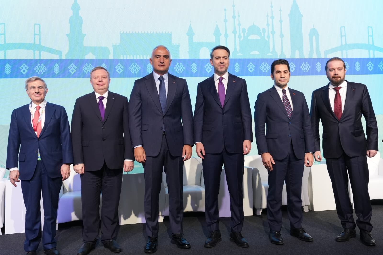 Bakan Ersoy: Turizm Kültürel Köprü Görevi Görüyor, 2024’te 62,3 Milyon Ziyaretçiyle Rekor Kırdık