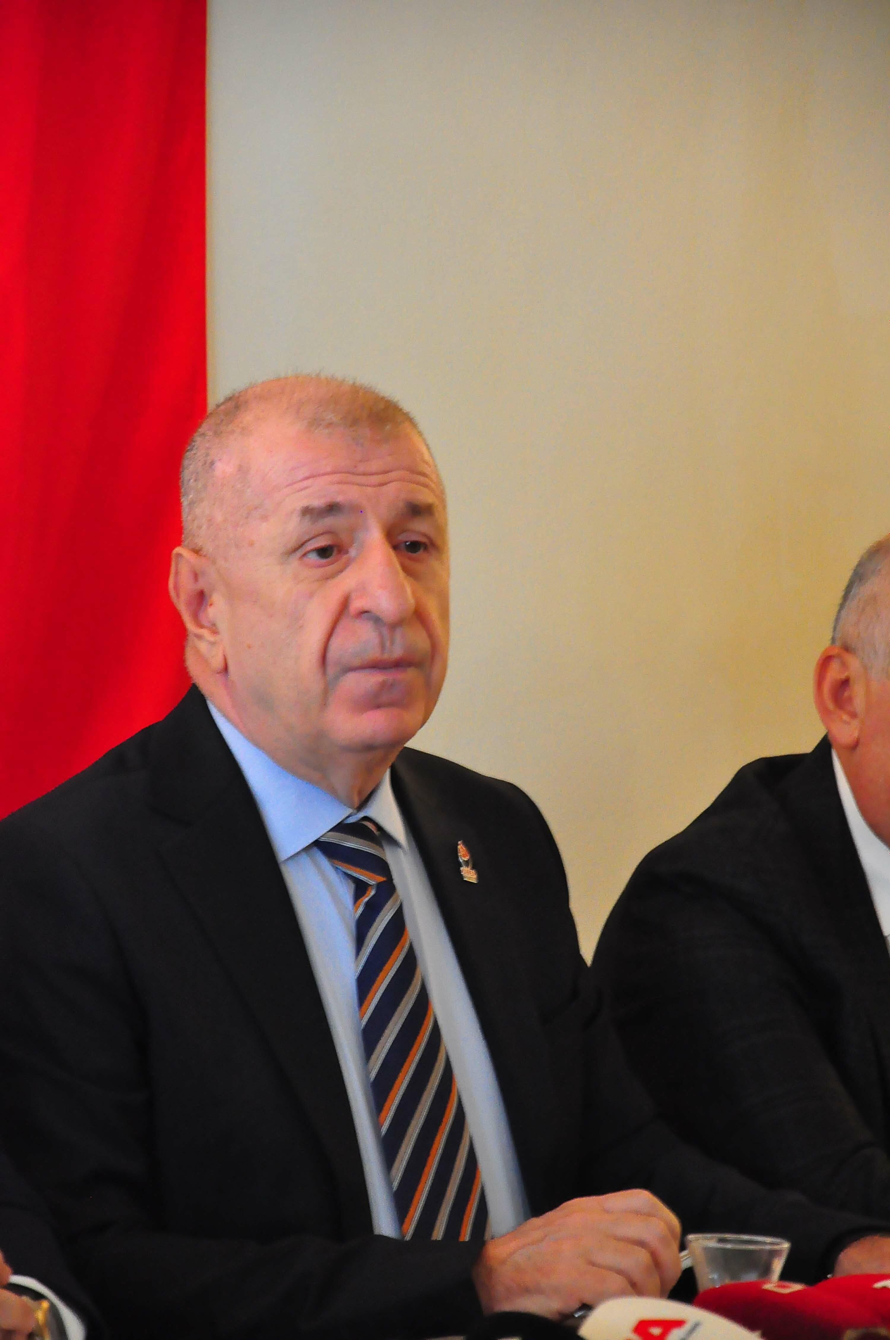 Ümit Özdağ’dan KKTC Seçimleri Hakkında Kritik Açıklama: ‘Meşru ve Demokratik Bir Şekilde Sonuçlanmıştır’