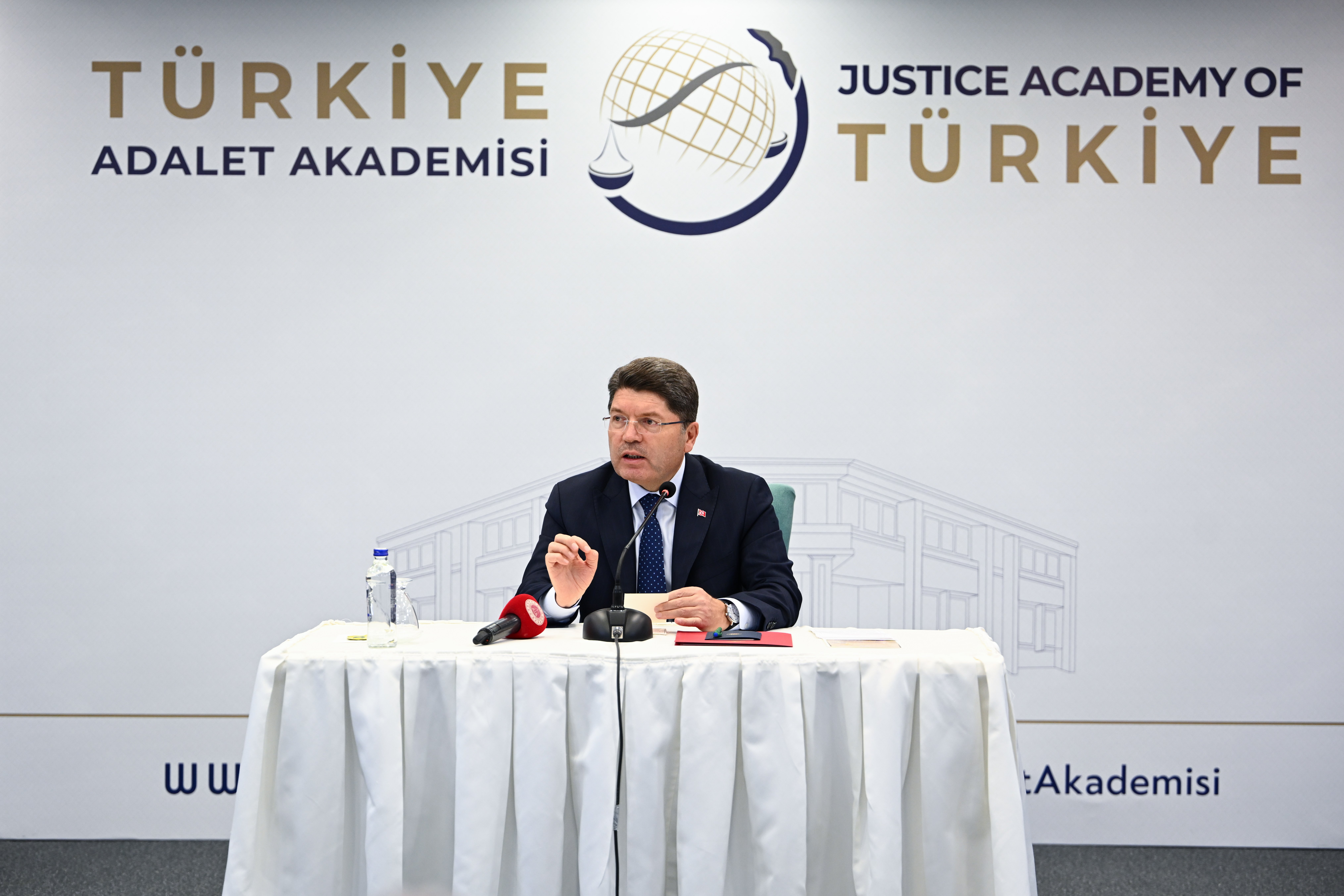 Adalet Bakanı Yılmaz Tunç,