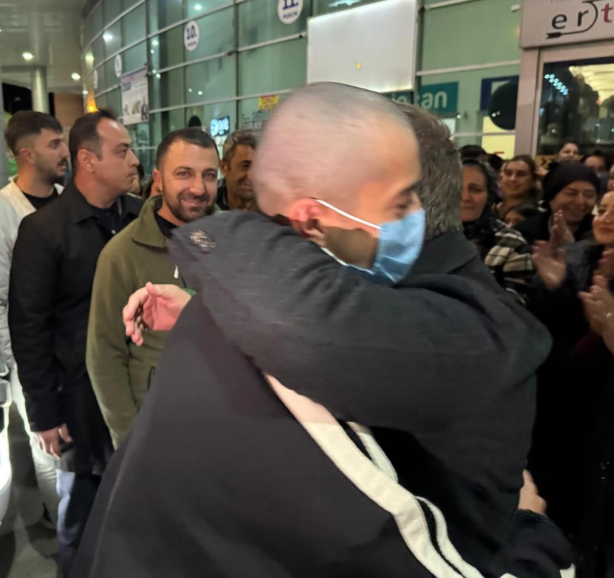 Erzincan Valisi Hamza Aydoğdu’dan Ameliyatlı Öğrenci Ulaş Kılıç’a Anlamlı Destek