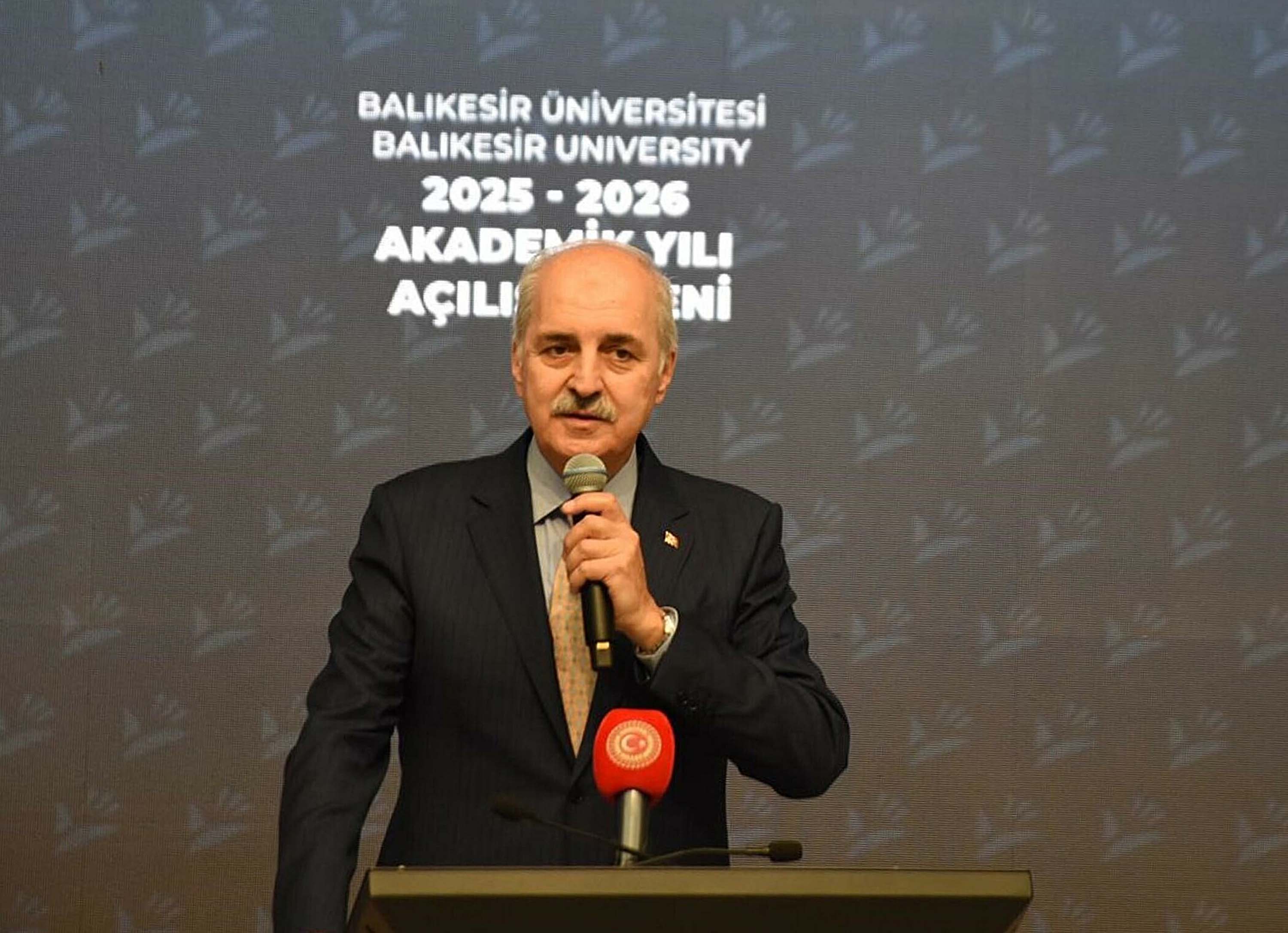 Kurtulmuş’tan Tarihi Açıklama: ‘Terörsüz Türkiye’ Dönemi Başladı TBMM Başkanı Numan Kurtulmuş,