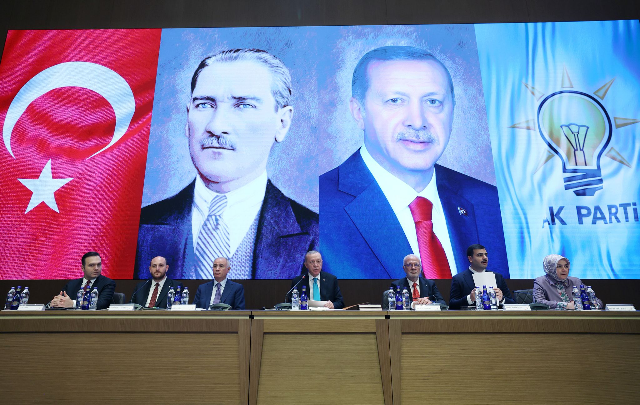 AK Parti MKYK, Cumhurbaşkanı