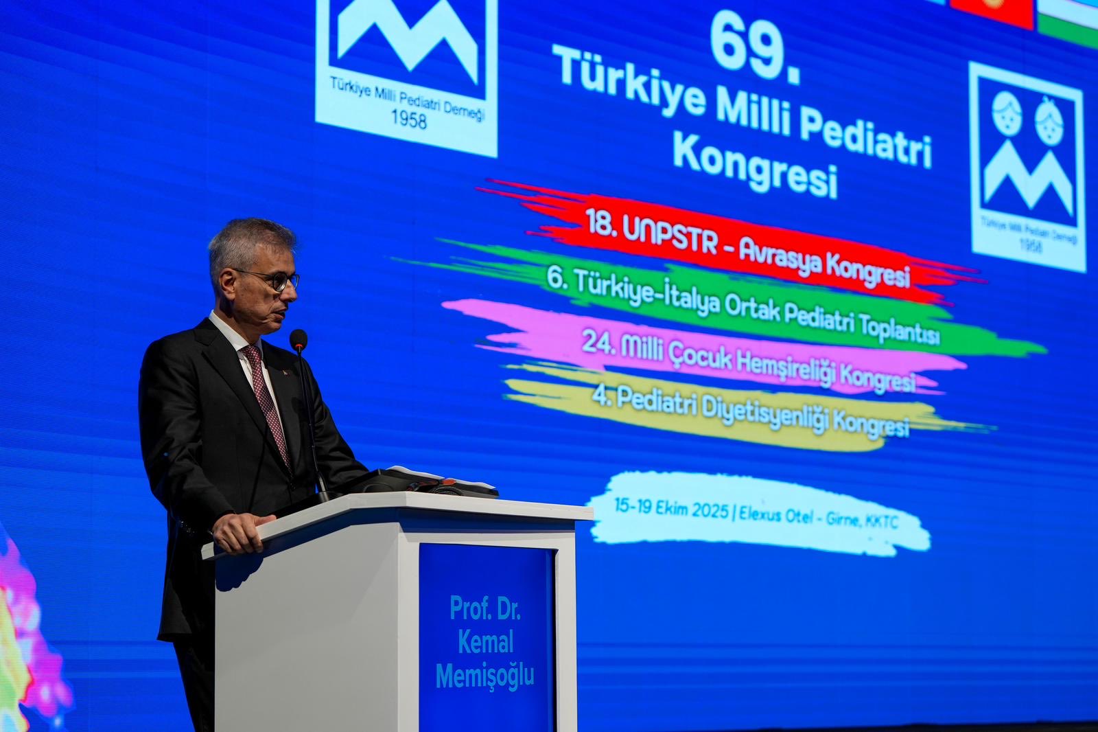 Bakan Memişoğlu KKTC’de Pediatri Kongresi’nde: Çocuk Sağlığında Yeni Dönem Başlıyor
