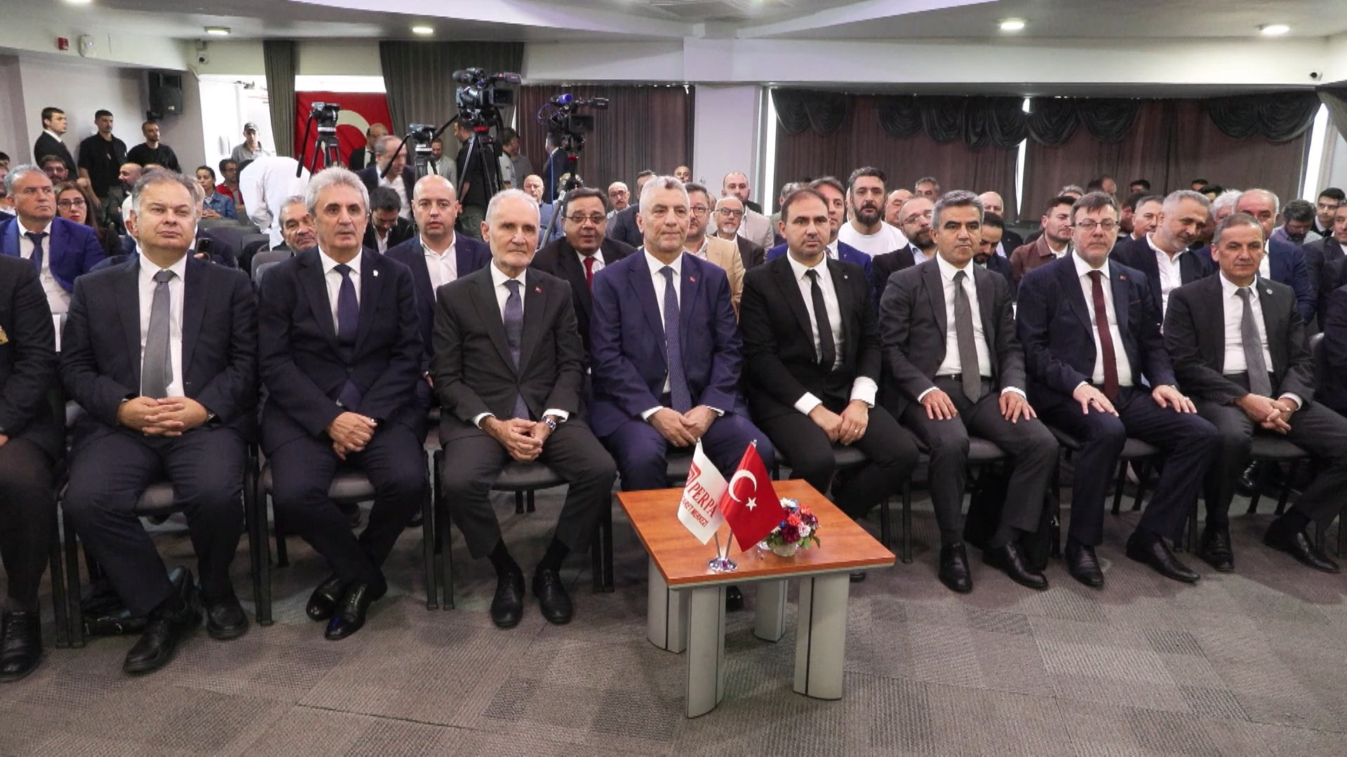 Ticaret Bakanı Ömer Bolat,