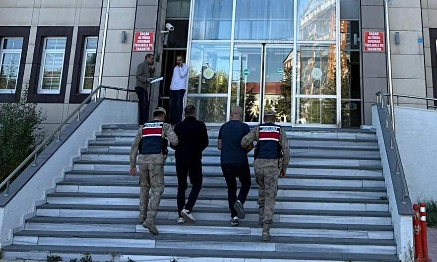 Bitlis’te Kaçak Göçmen Operasyonu: 2 Organizatör Tutuklandı