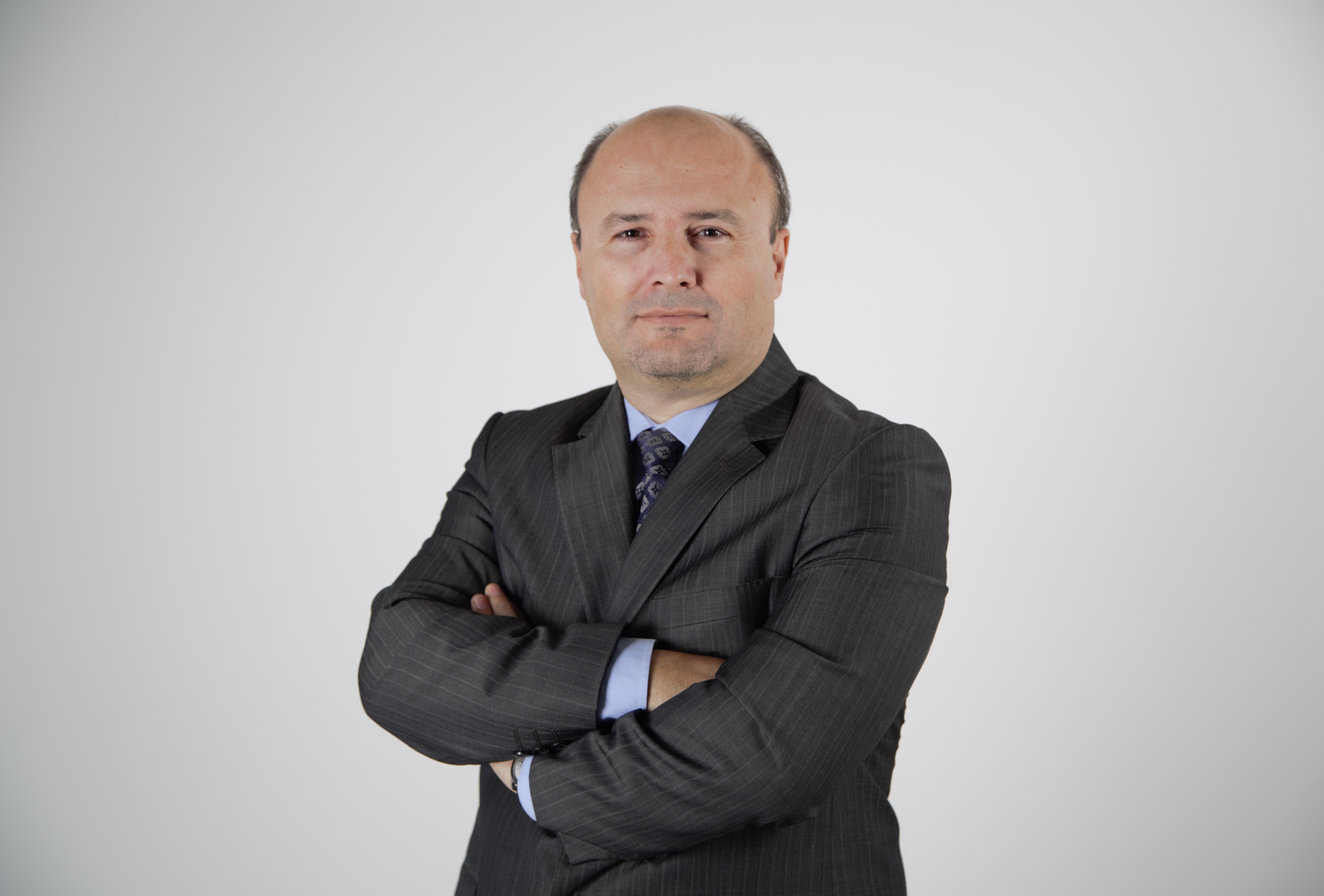 Prof. Dr. Hüseyin Selimler,