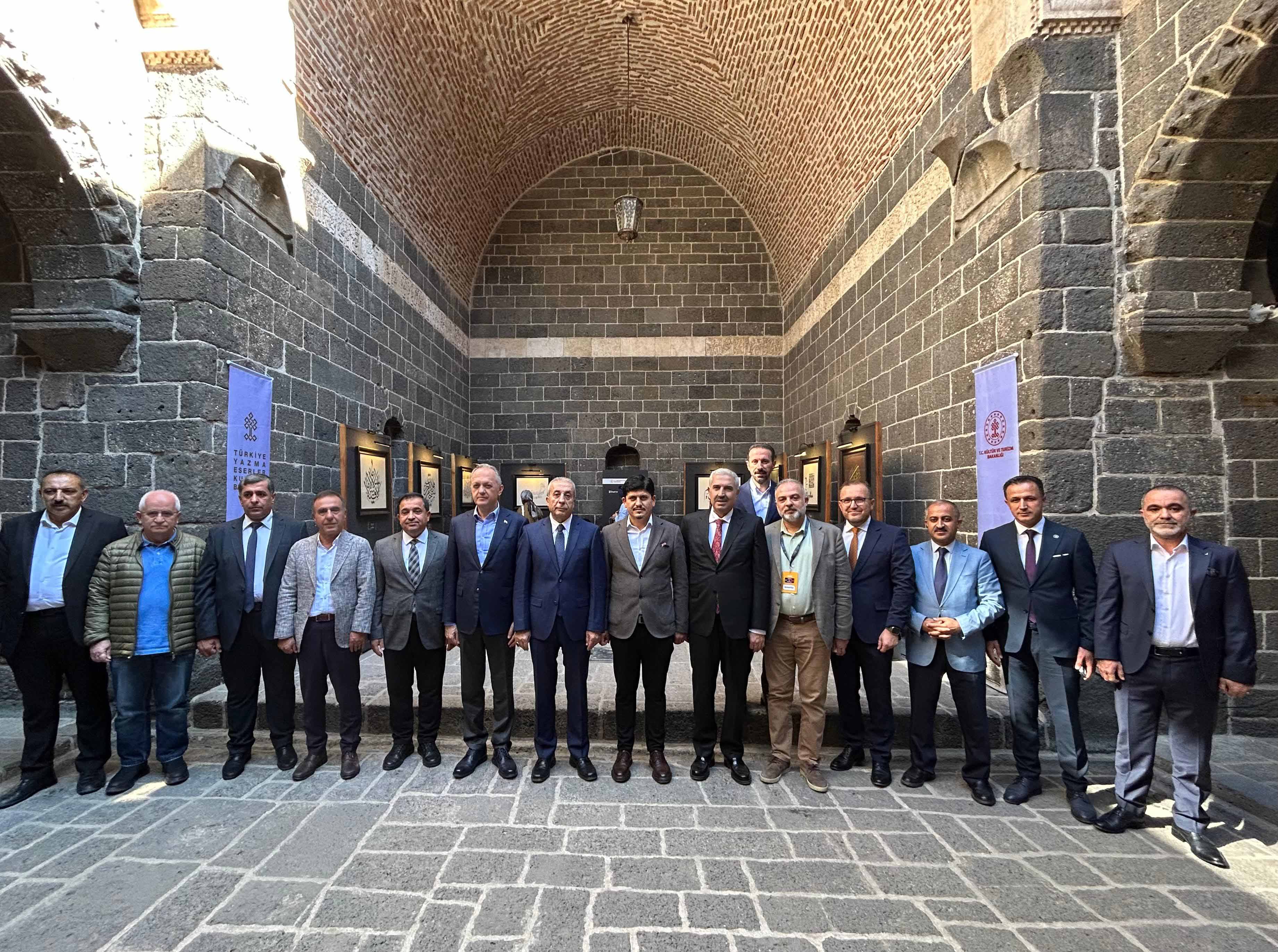 Eski Bakan Mehdi Eker: Selam Ayetleri Sergisi Terörsüz Türkiye’ye Bir Selam Mesajıdır