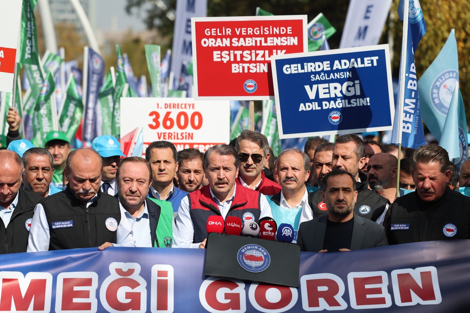 Memur-Sen TBMM Önünde Tarihi Bütçe Eylemi: ‘Memurun Bütçesi Görülmedi, Bütçede Memuru Görün’