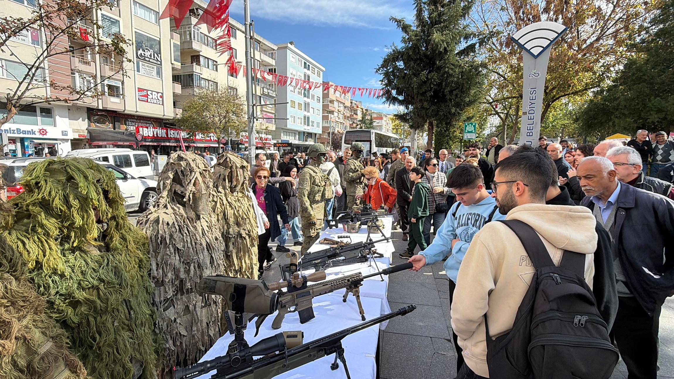 Komando Tugayı’nda Cumhuriyet Bayramı’na Özel Silah Sergisi Büyük İlgi Gördü