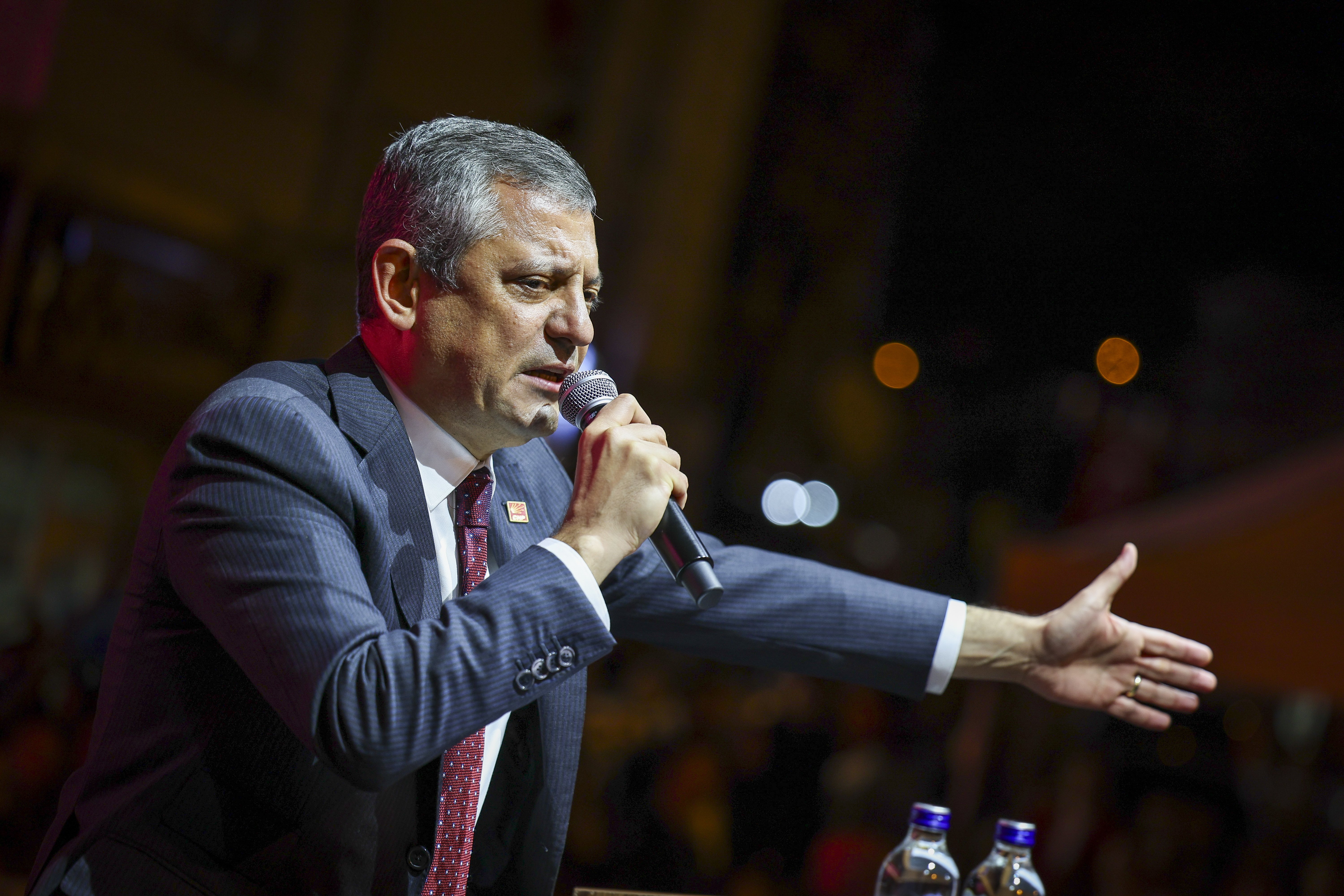 Özgür Özel’den Tarihi Yanıt: ‘Atatürk’ün Partisinden Ne Ajan Çıkar Ne Bu Milletin Aleyhine Bir Şey Yapacak Kimse Çıkar’