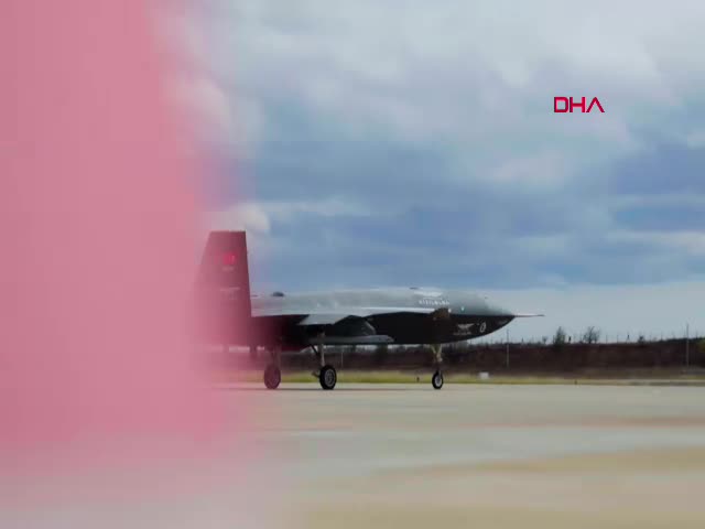 Bayraktar KIZILELMA muharebe insansız