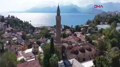 Antalya’nın Simgesi Yivli Minare Külliyesi 2 Yıllık Restorasyonun Ardından Ziyarete Açıldı