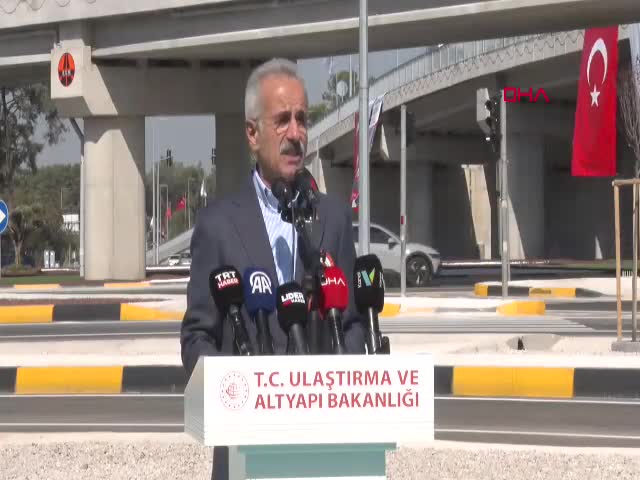 Ulaştırma Bakanı Abdulkadir Uraloğlu