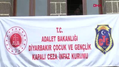 Diyarbakır’da Çocuk Hükümlülerin Ürettiği Eserler Cumhuriyet Sergisi’nde Görücüye Çıktı