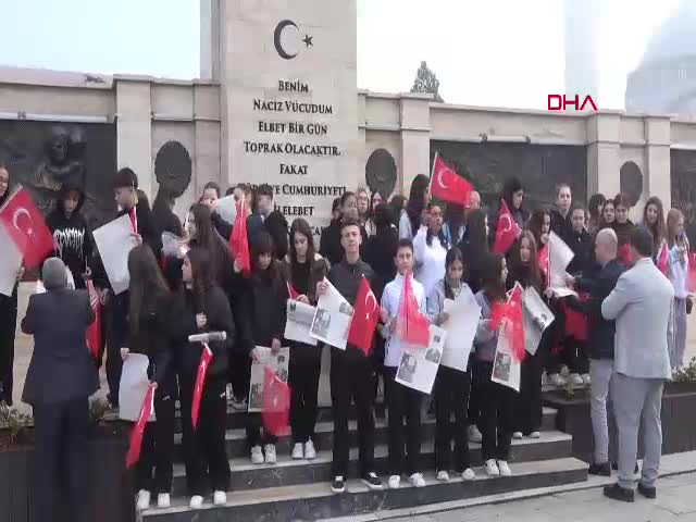 Keşan’da Cumhuriyet Coşkusu: 102 Öğrenci 102. Yılda Tarihi Anı Yaşattı Keşan'da Cumhuriyet'in 102. yılında